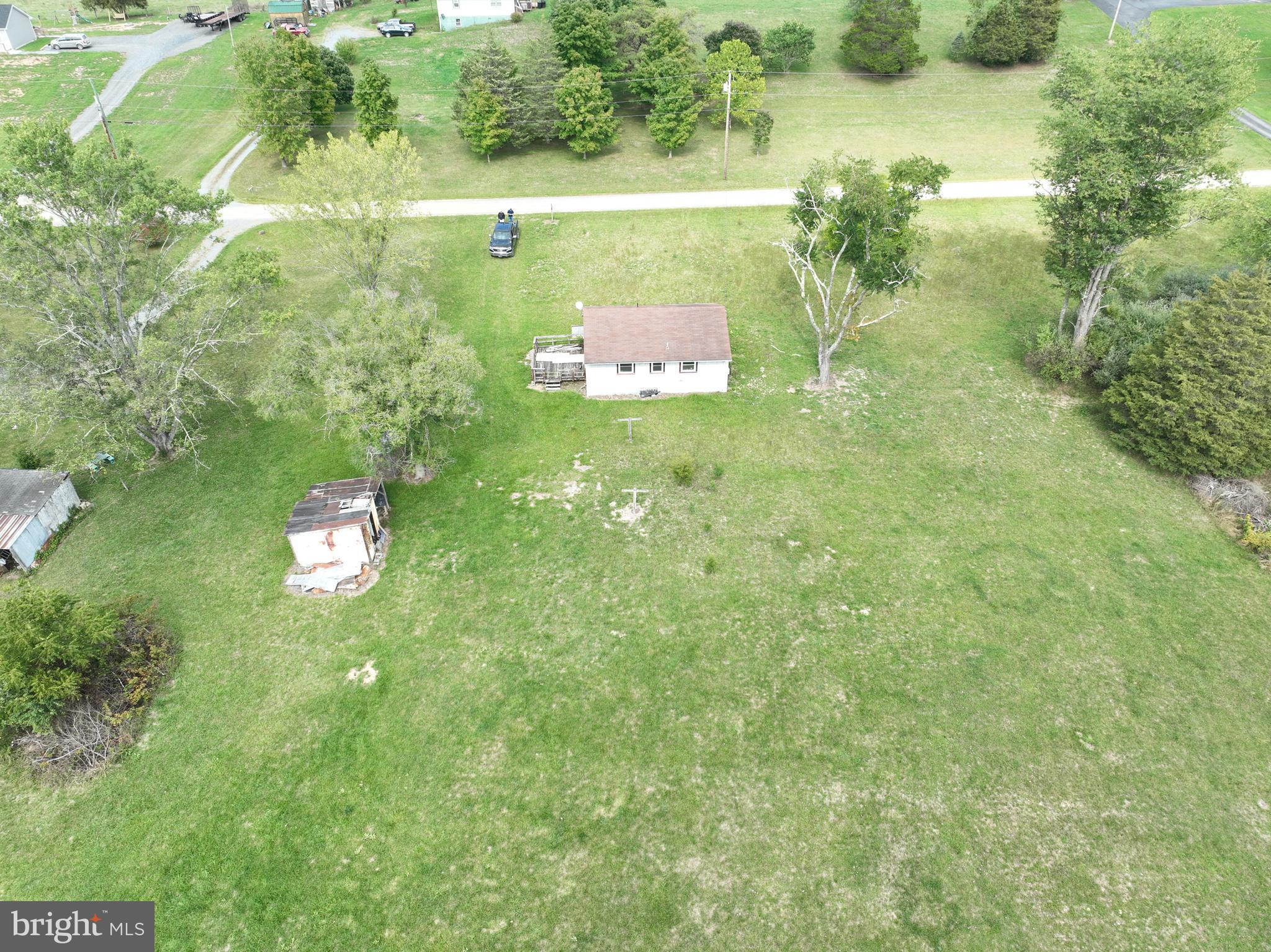 GOLDEN ACRES - Residential