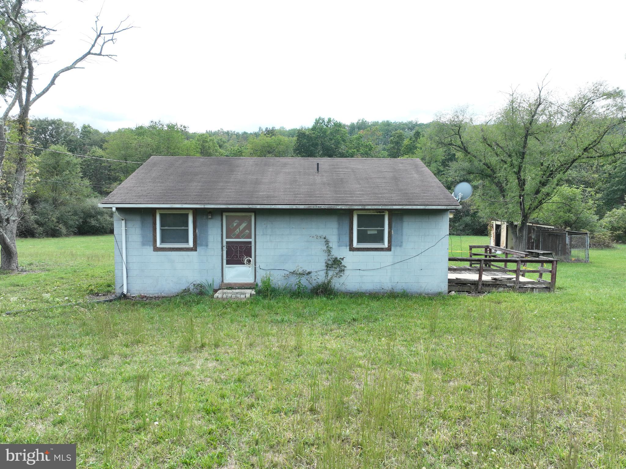 GOLDEN ACRES - Residential