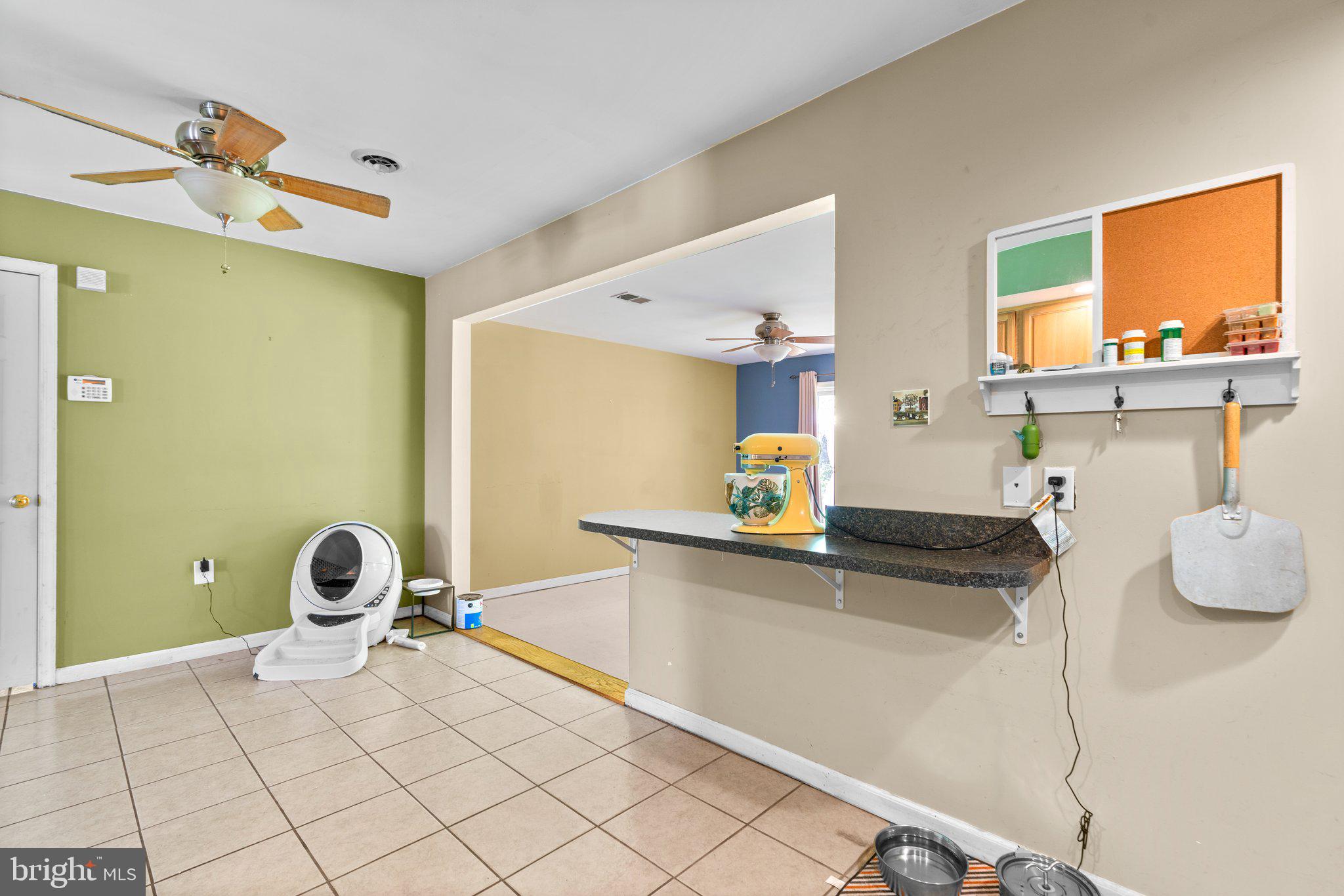 COUNTRY CLUB ESTATES - Residential