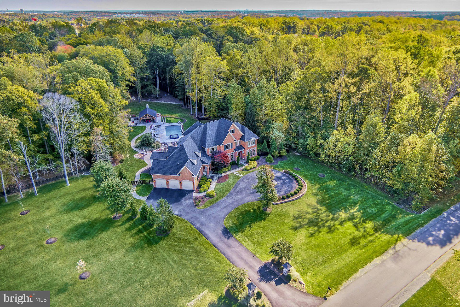40828 GRENATA PRESERVE PLACE