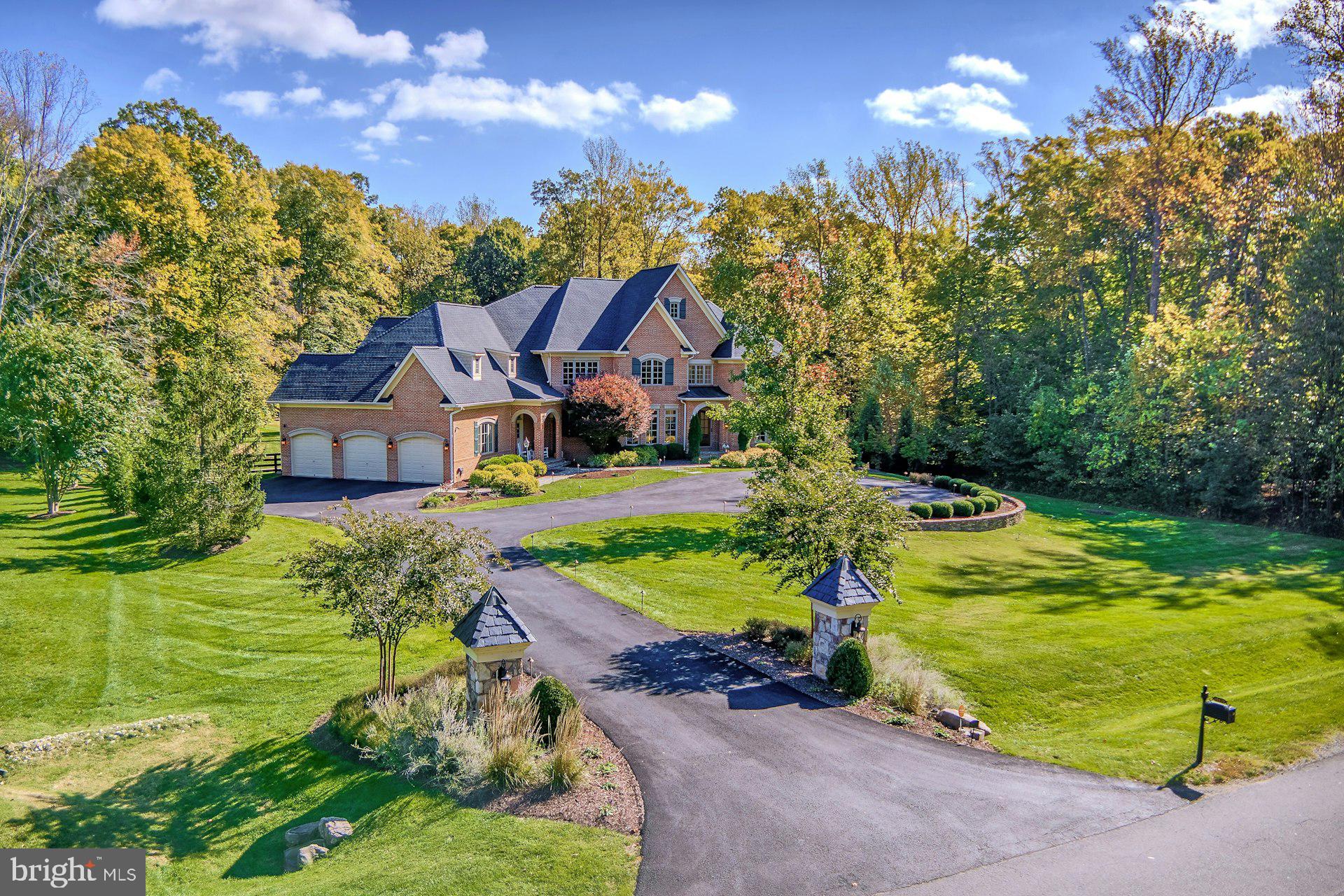 40828 GRENATA PRESERVE PLACE