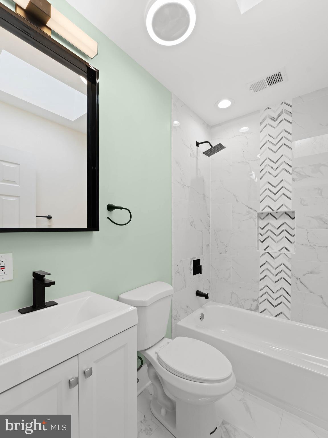 WEST OAK LANE - Residential