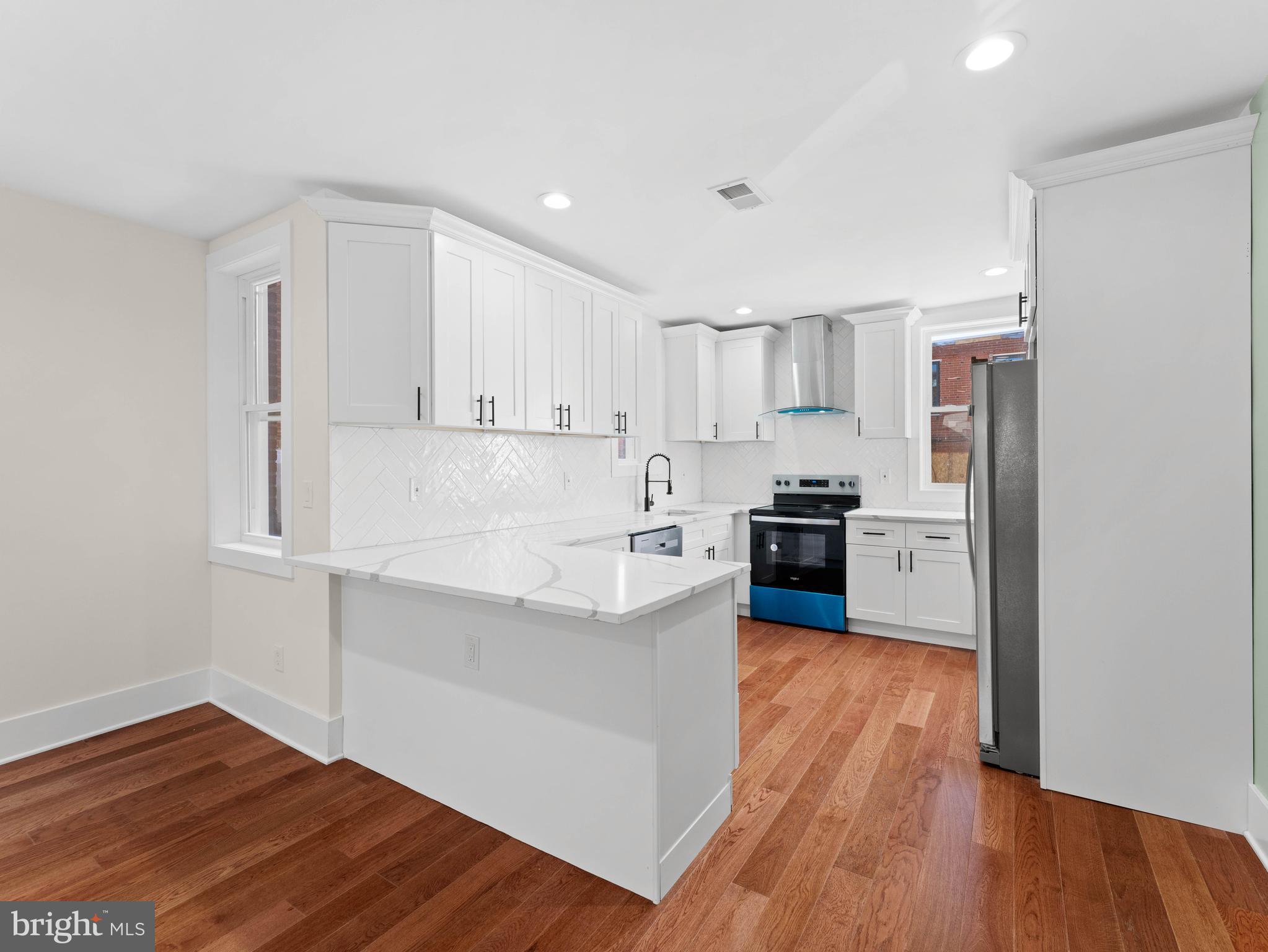 WEST OAK LANE - Residential