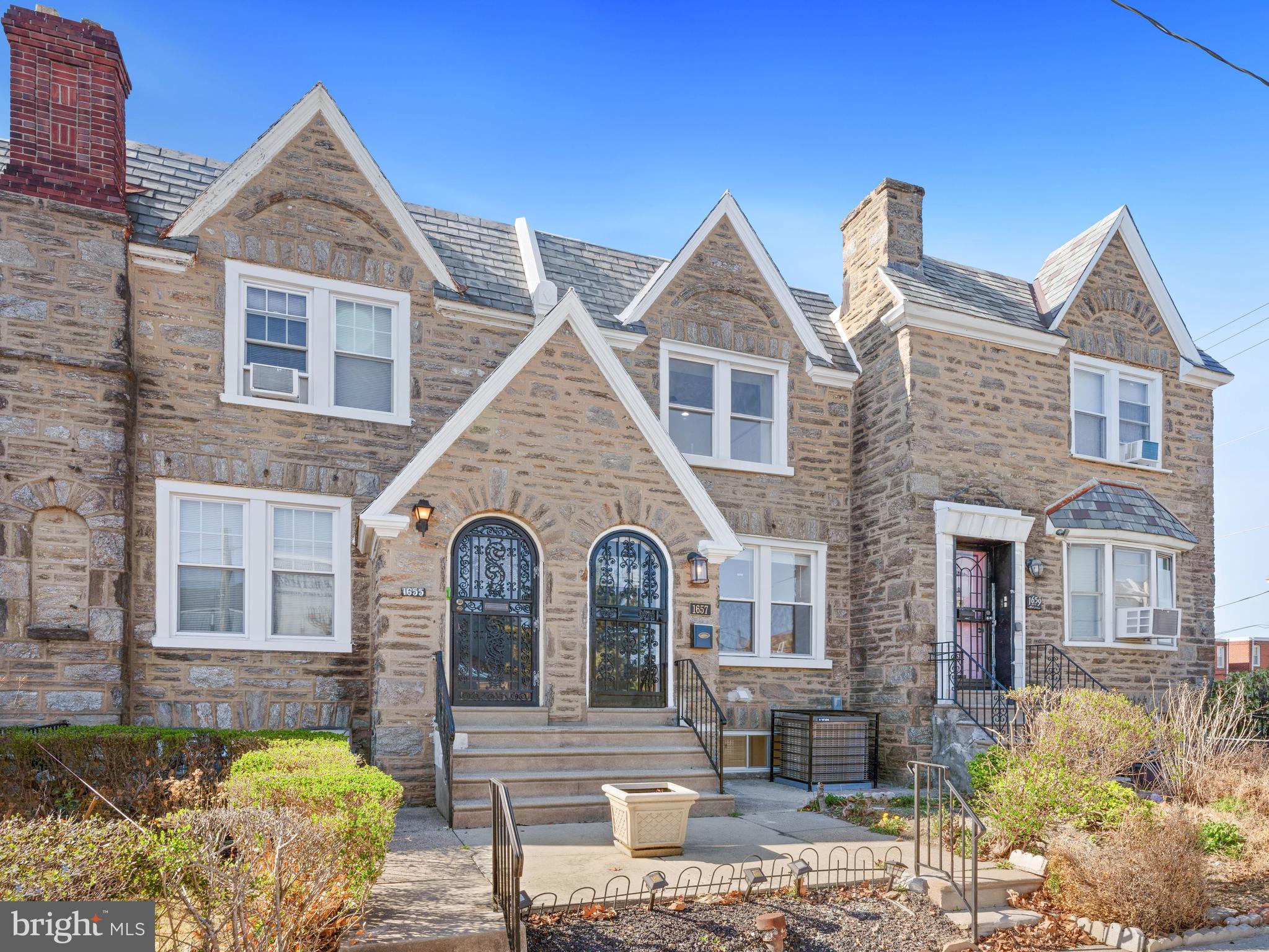 WEST OAK LANE - Residential