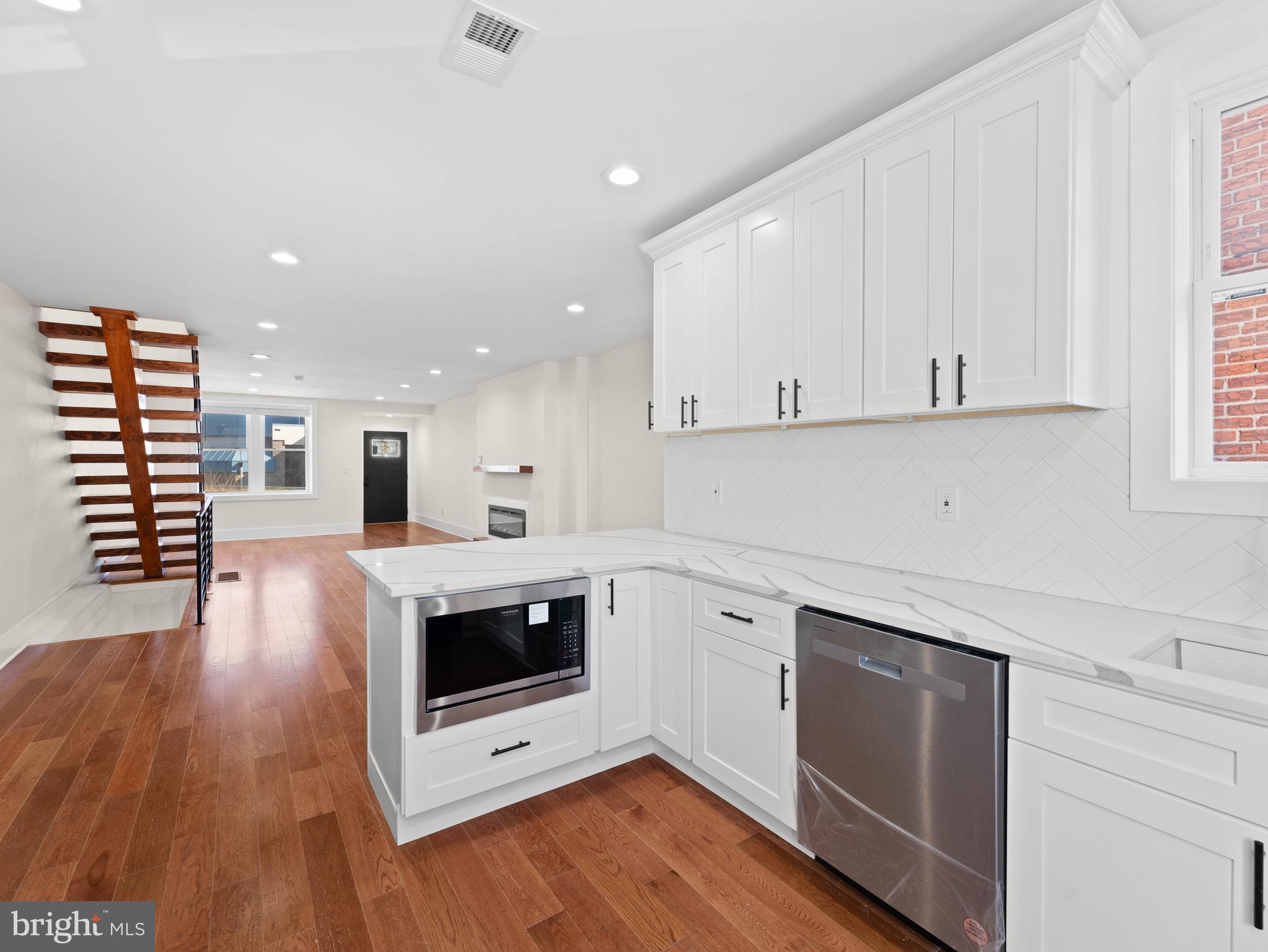 WEST OAK LANE - Residential