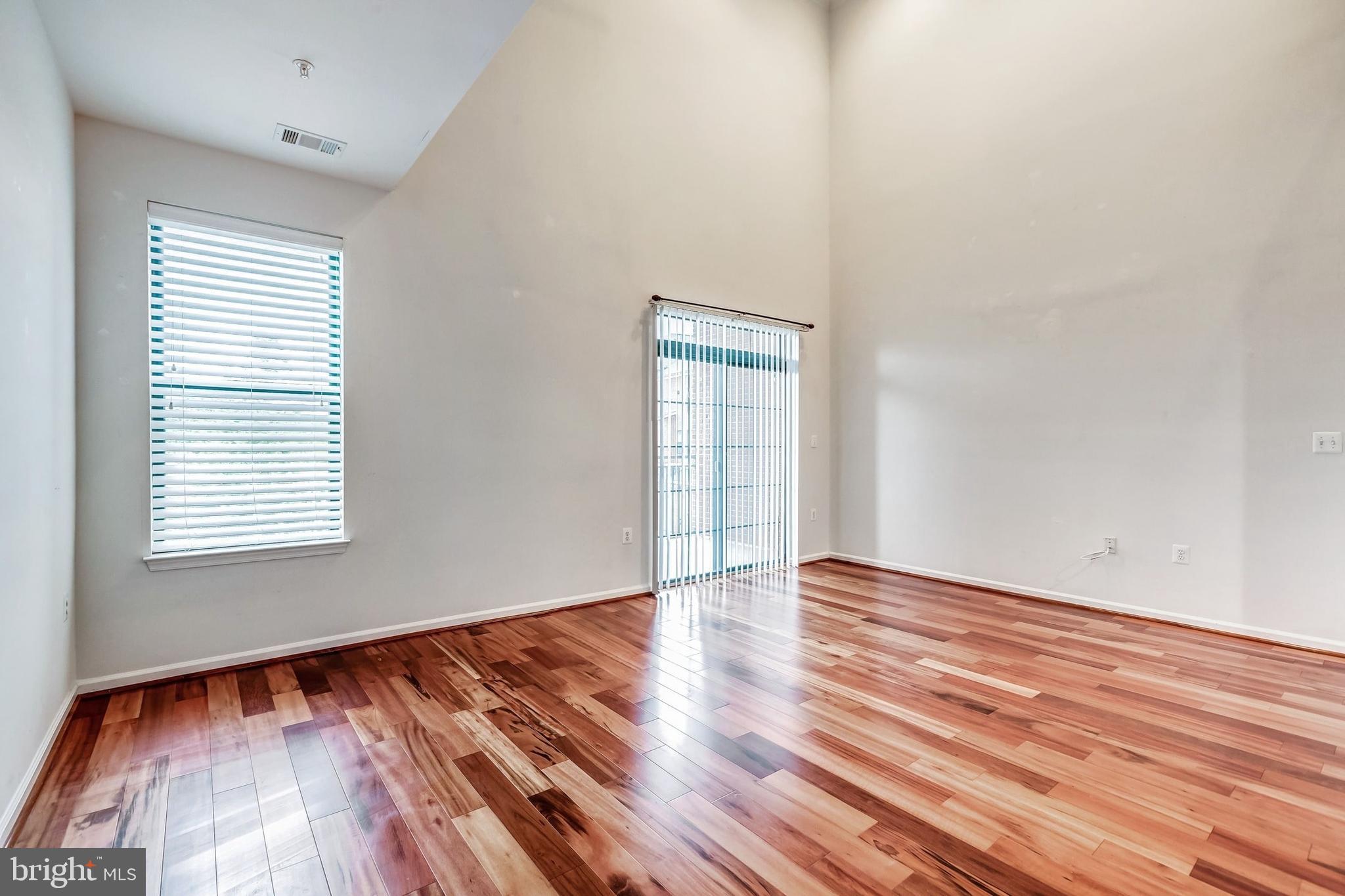 RESIDENCES OF LORTON STATION - Residential