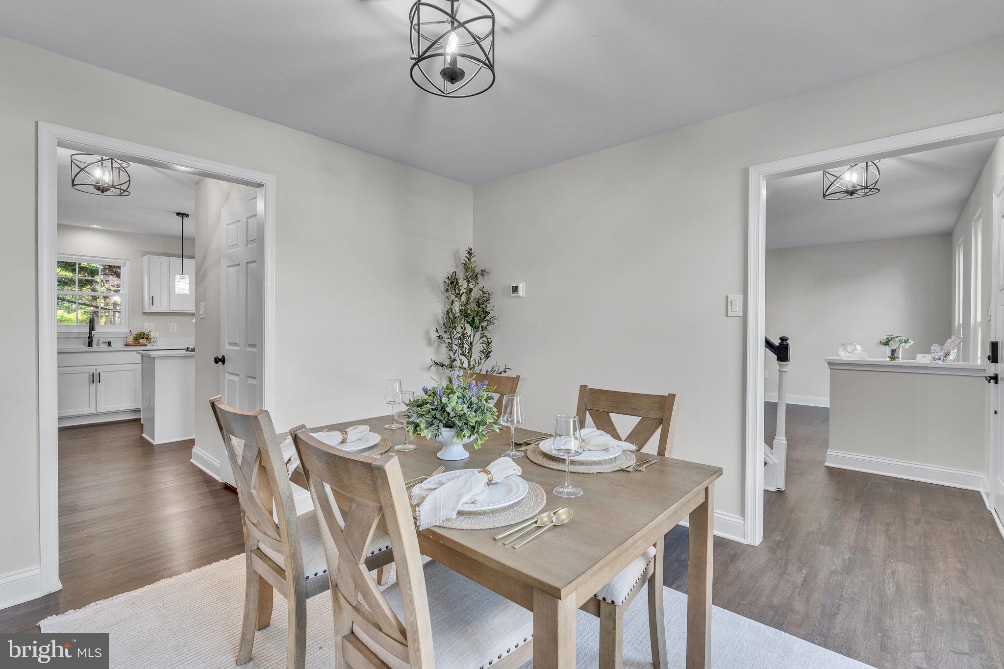 DORCHESTER - ST. CHARLES - Residential