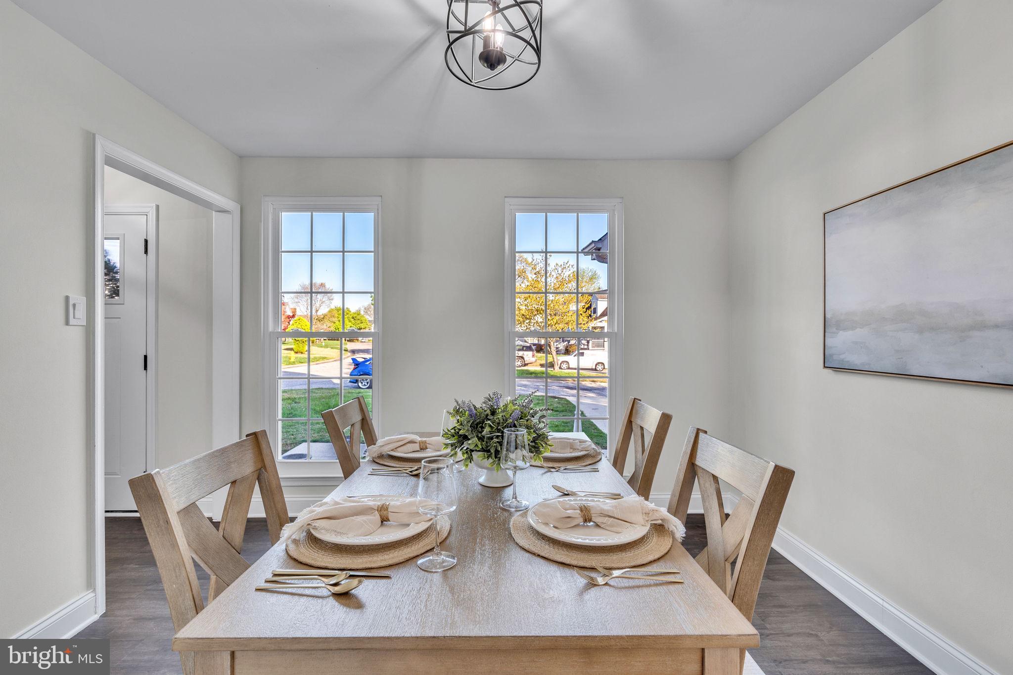 DORCHESTER - ST. CHARLES - Residential