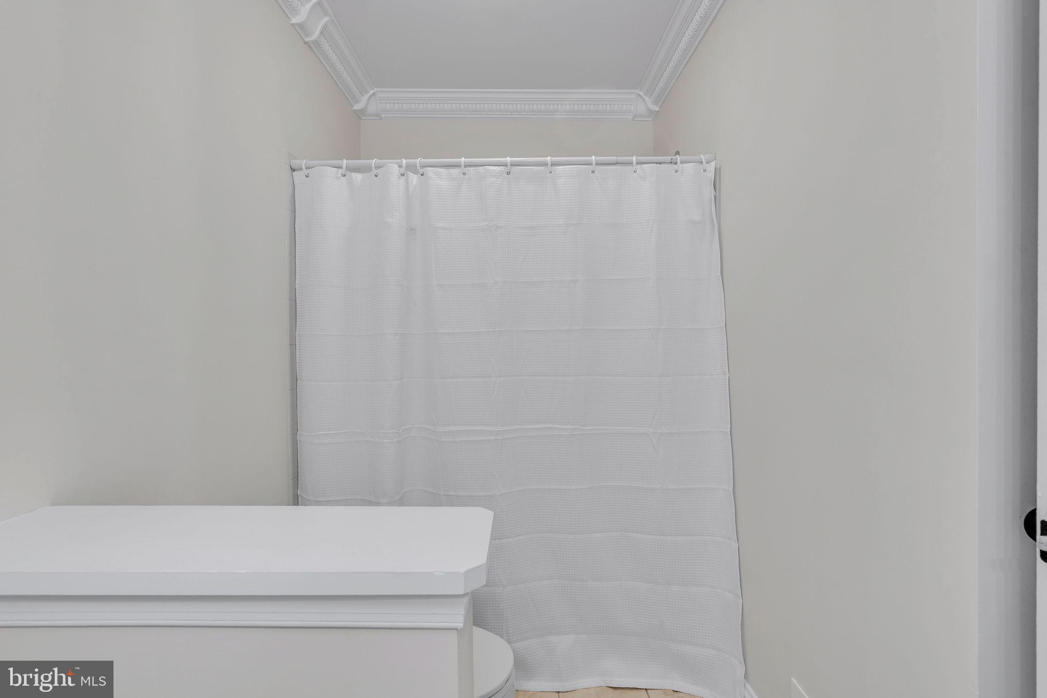 DORCHESTER - ST. CHARLES - Residential