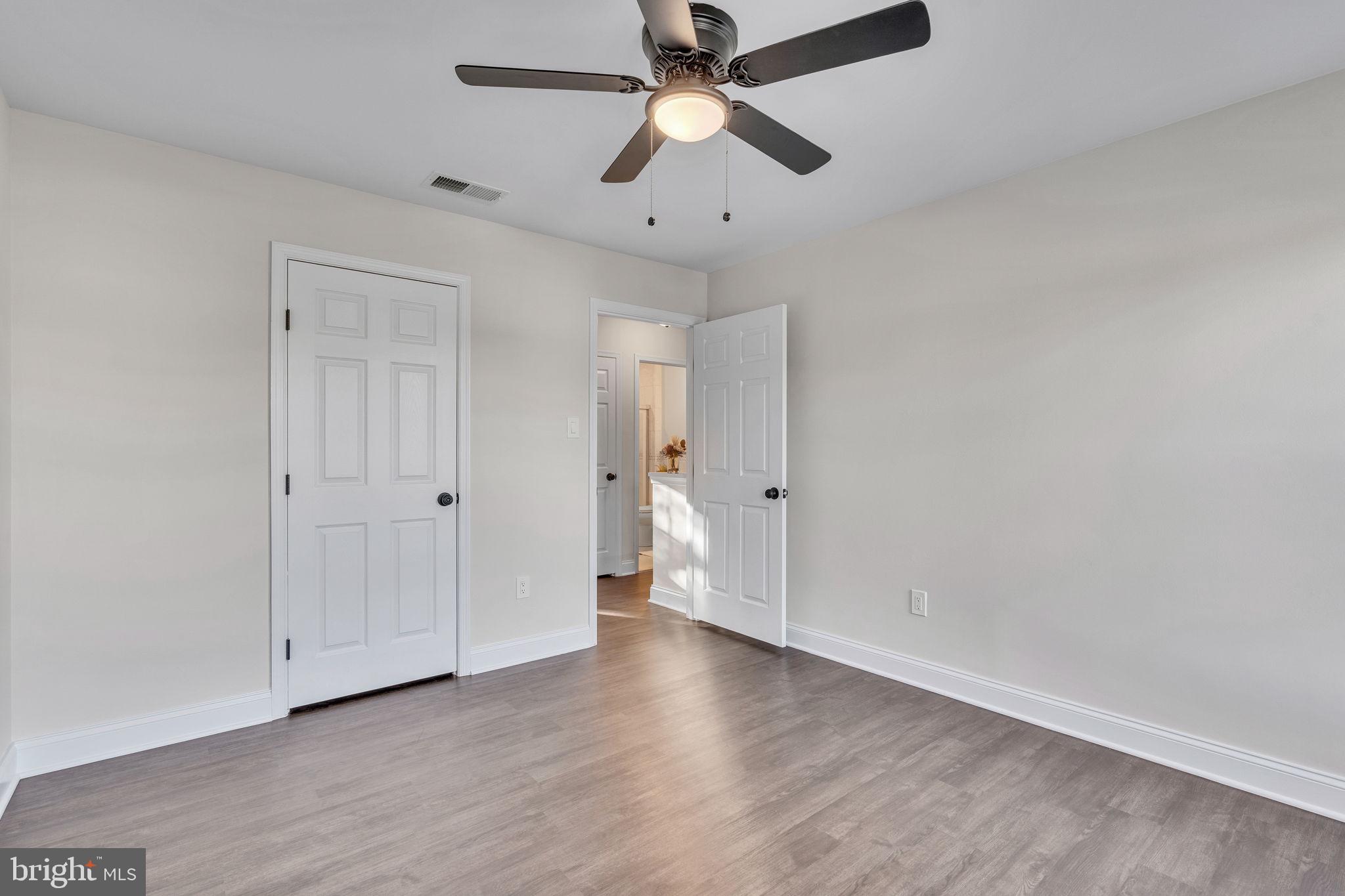 DORCHESTER - ST. CHARLES - Residential