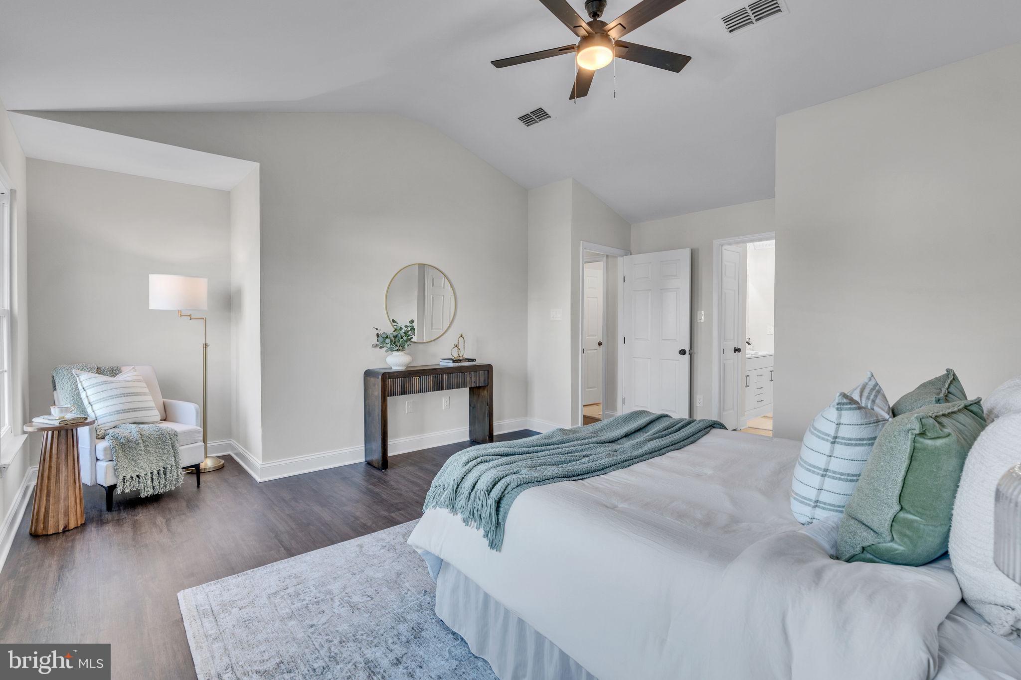 DORCHESTER - ST. CHARLES - Residential