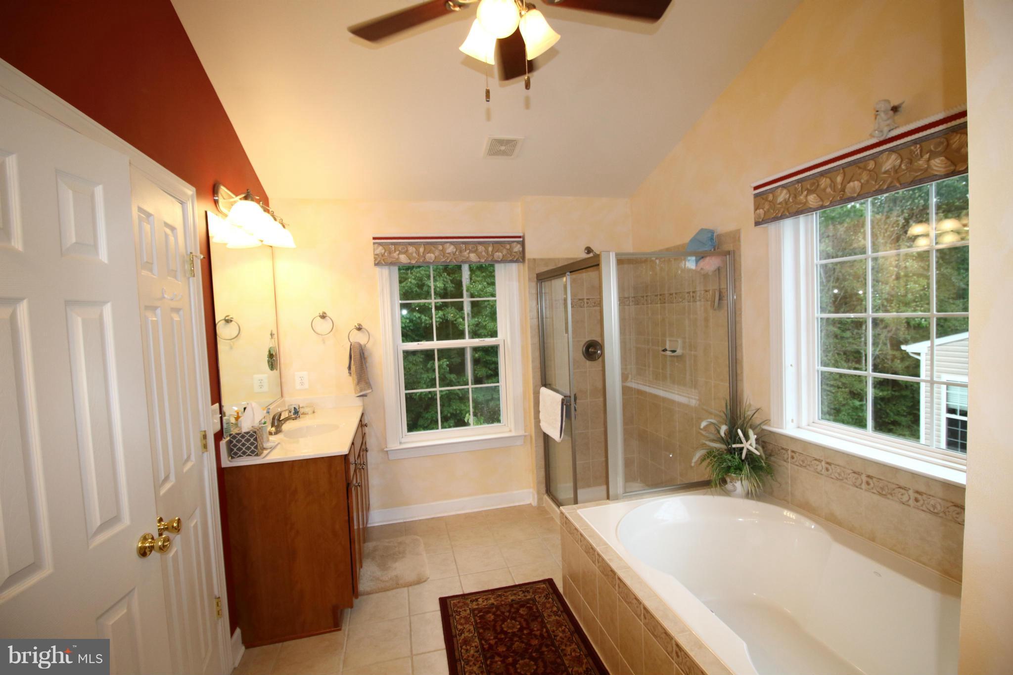 EAGLES POINTE - Residential