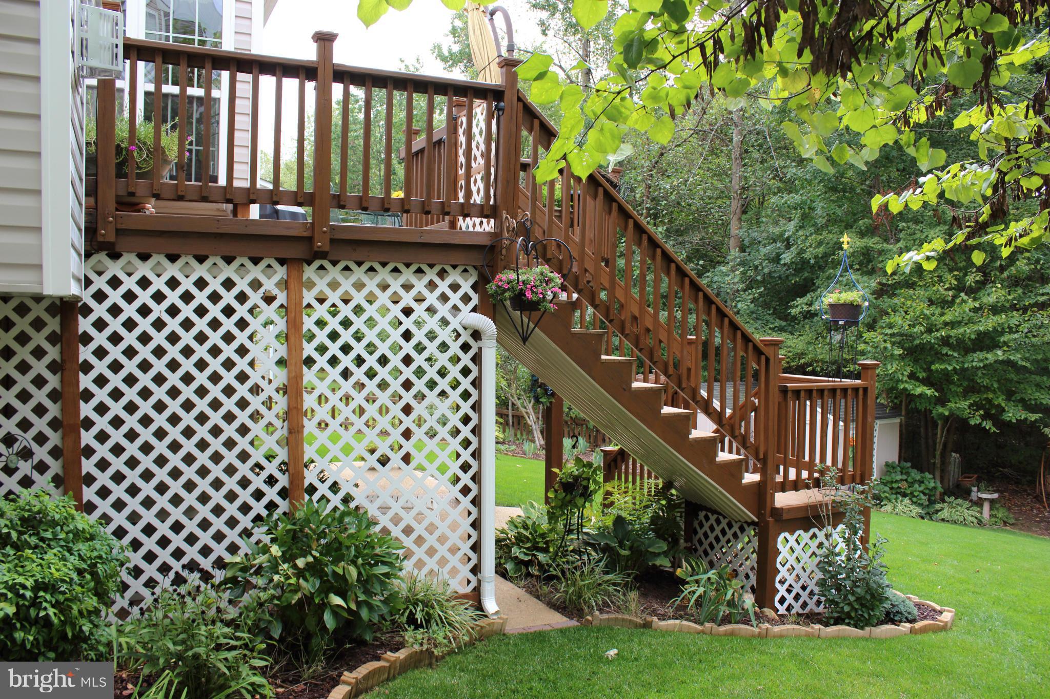 EAGLES POINTE - Residential