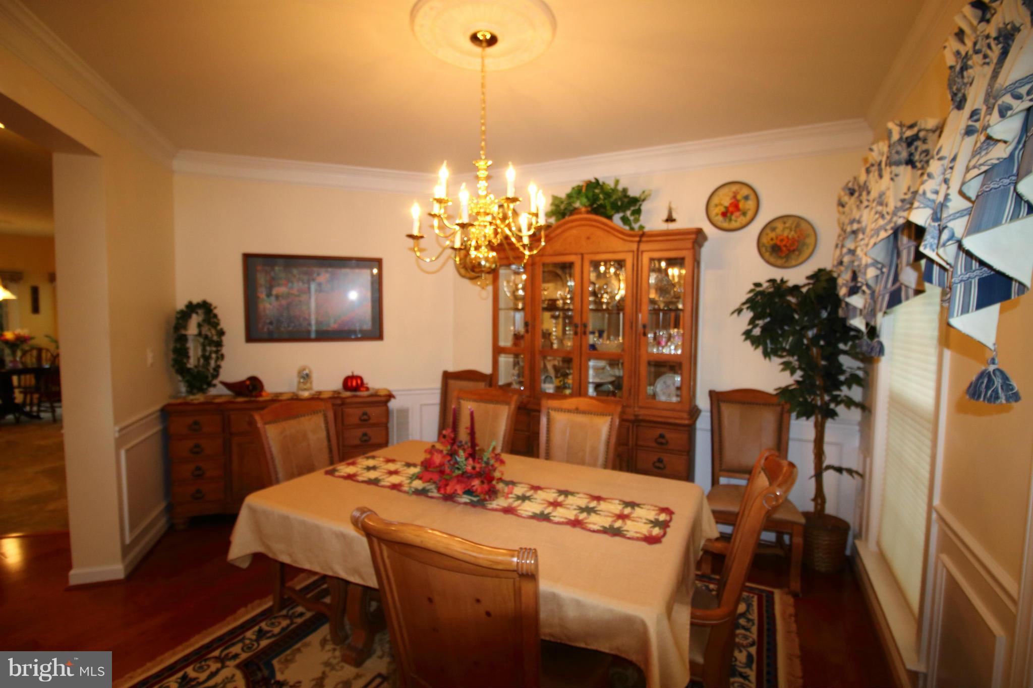 EAGLES POINTE - Residential