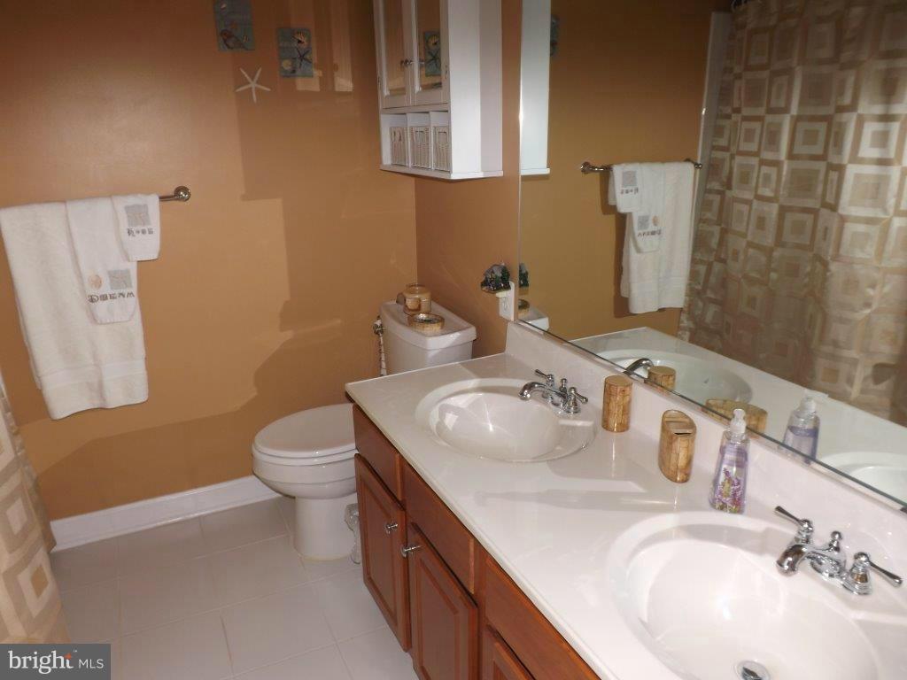 EAGLES POINTE - Residential