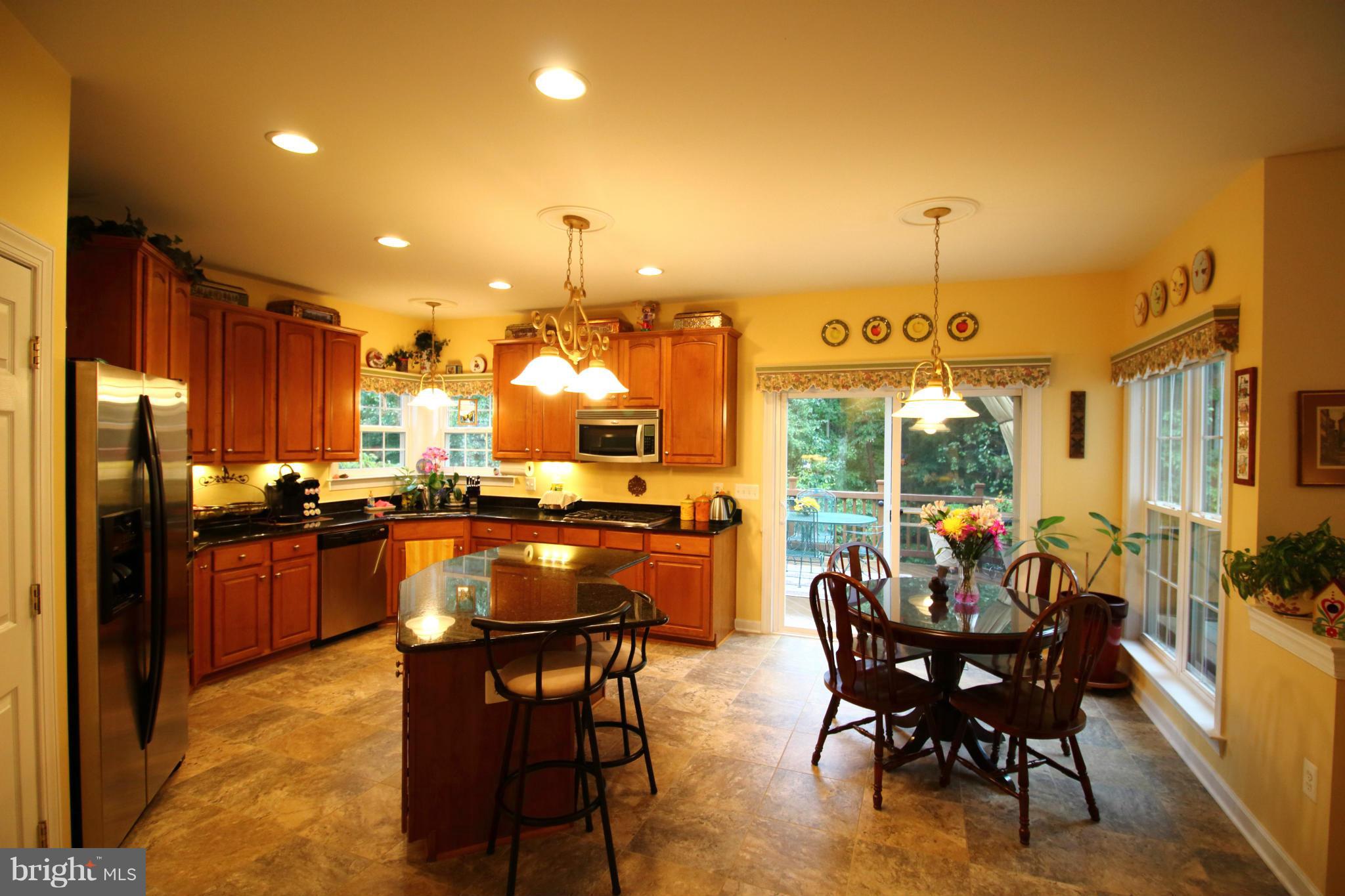 EAGLES POINTE - Residential