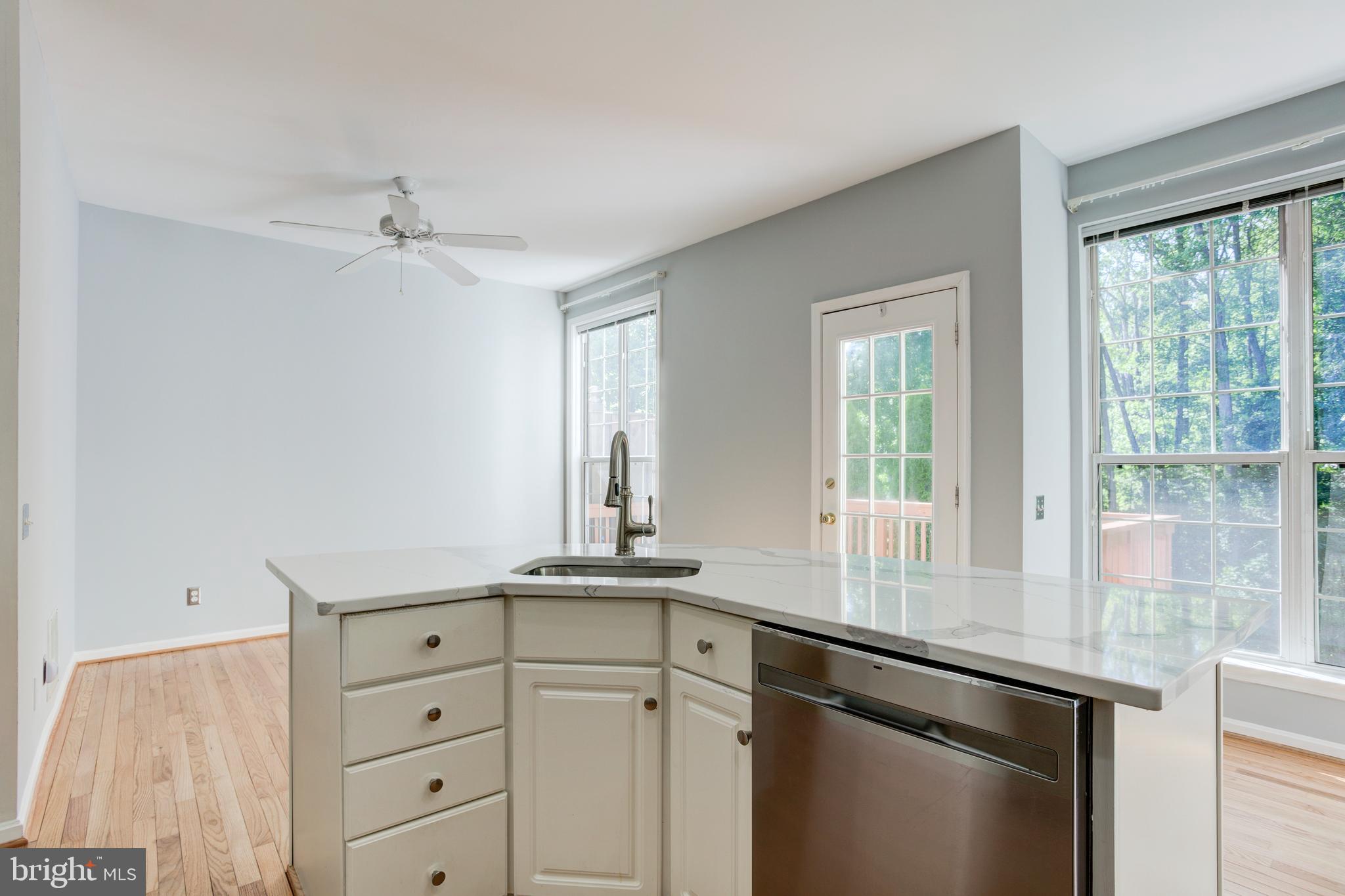 ISLAND CREEK - Residential Lease