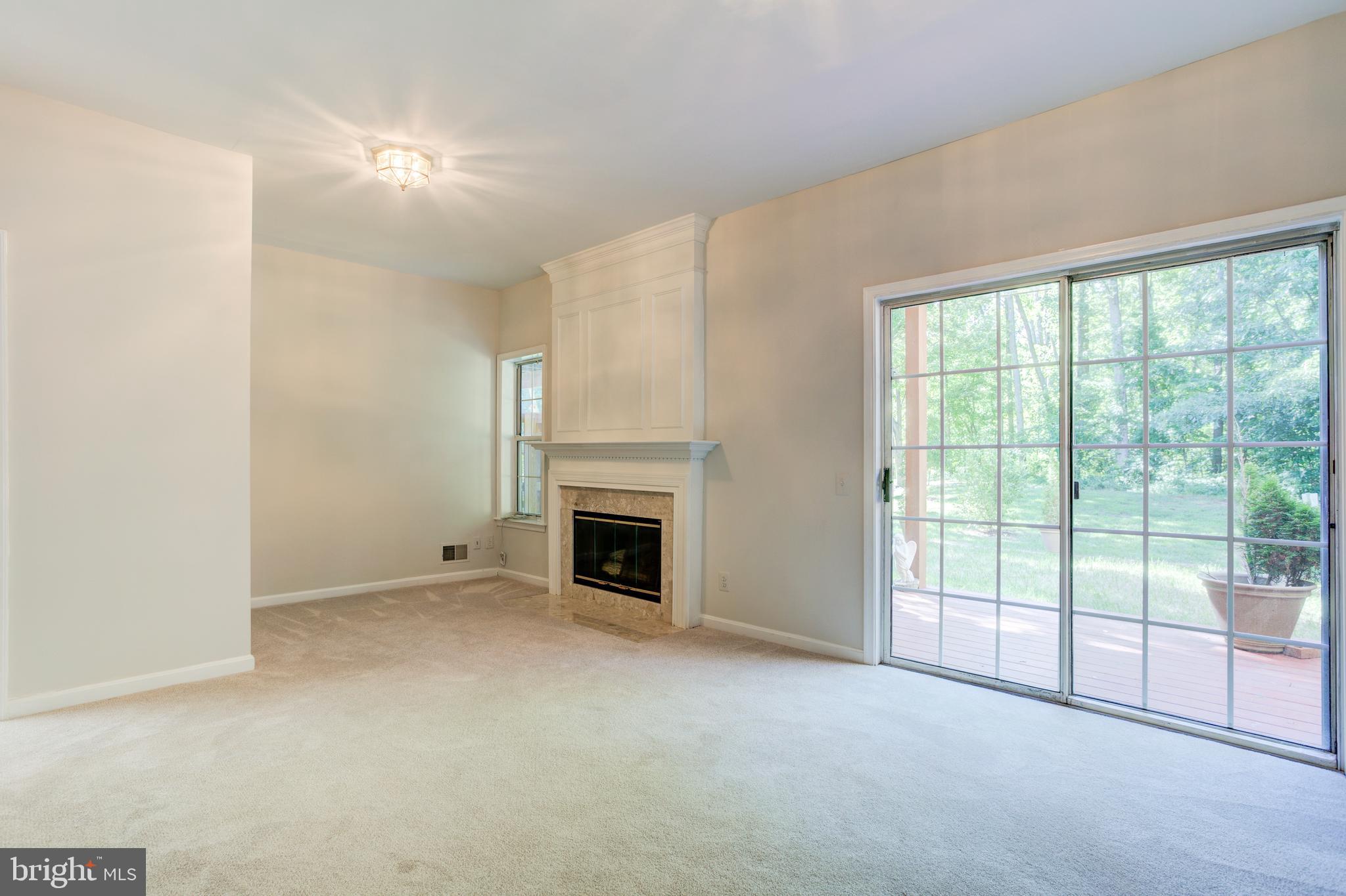 ISLAND CREEK - Residential Lease