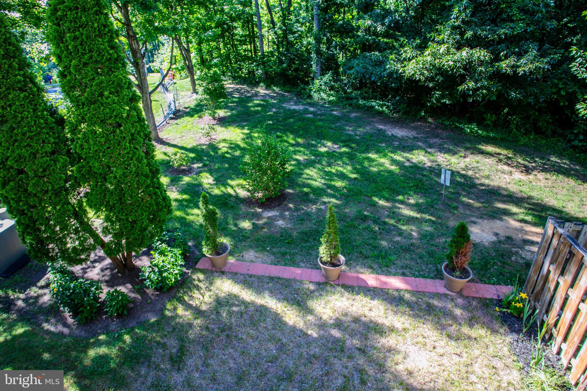 ISLAND CREEK - Residential Lease