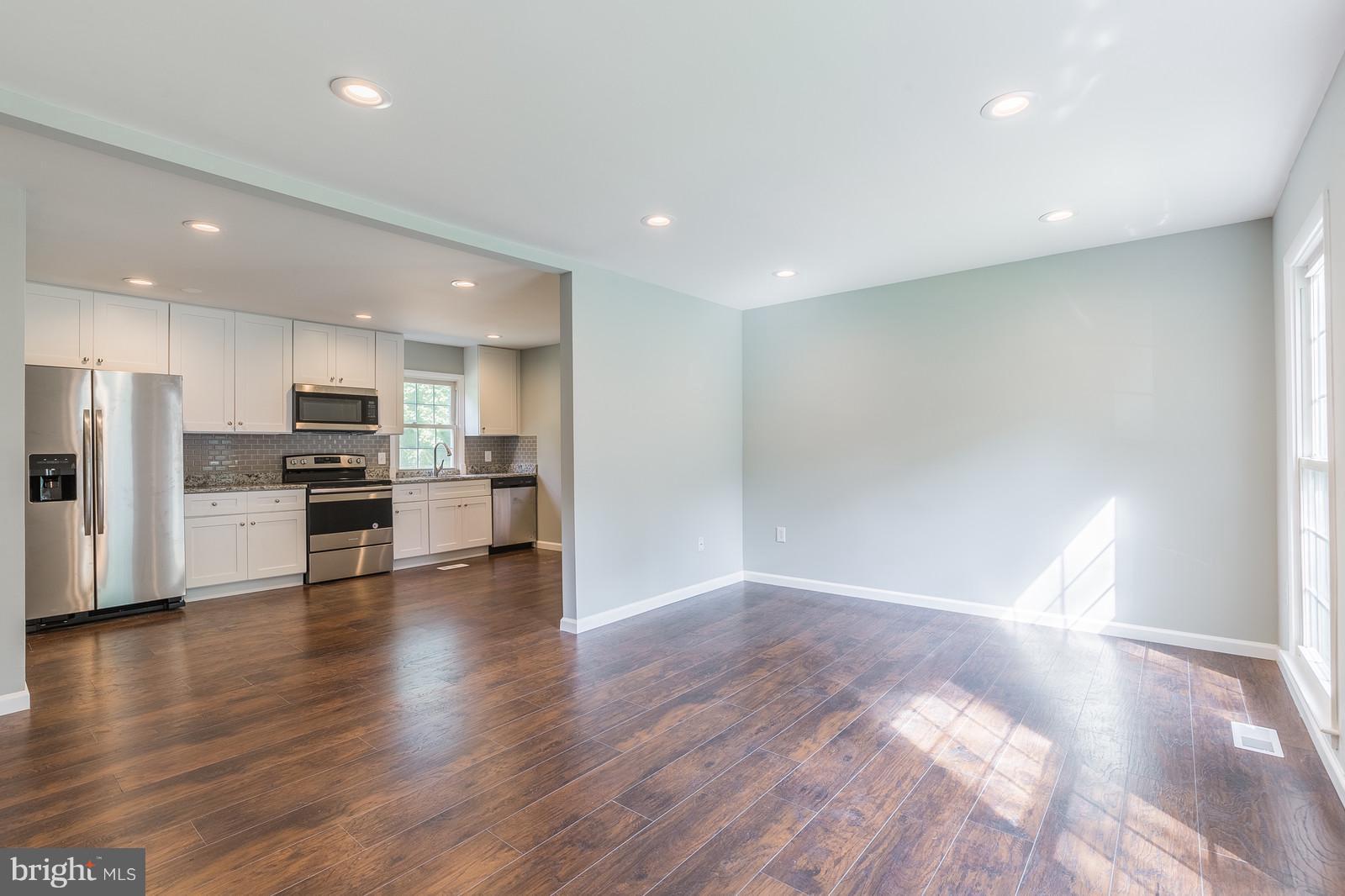 DALE CITY - Residential