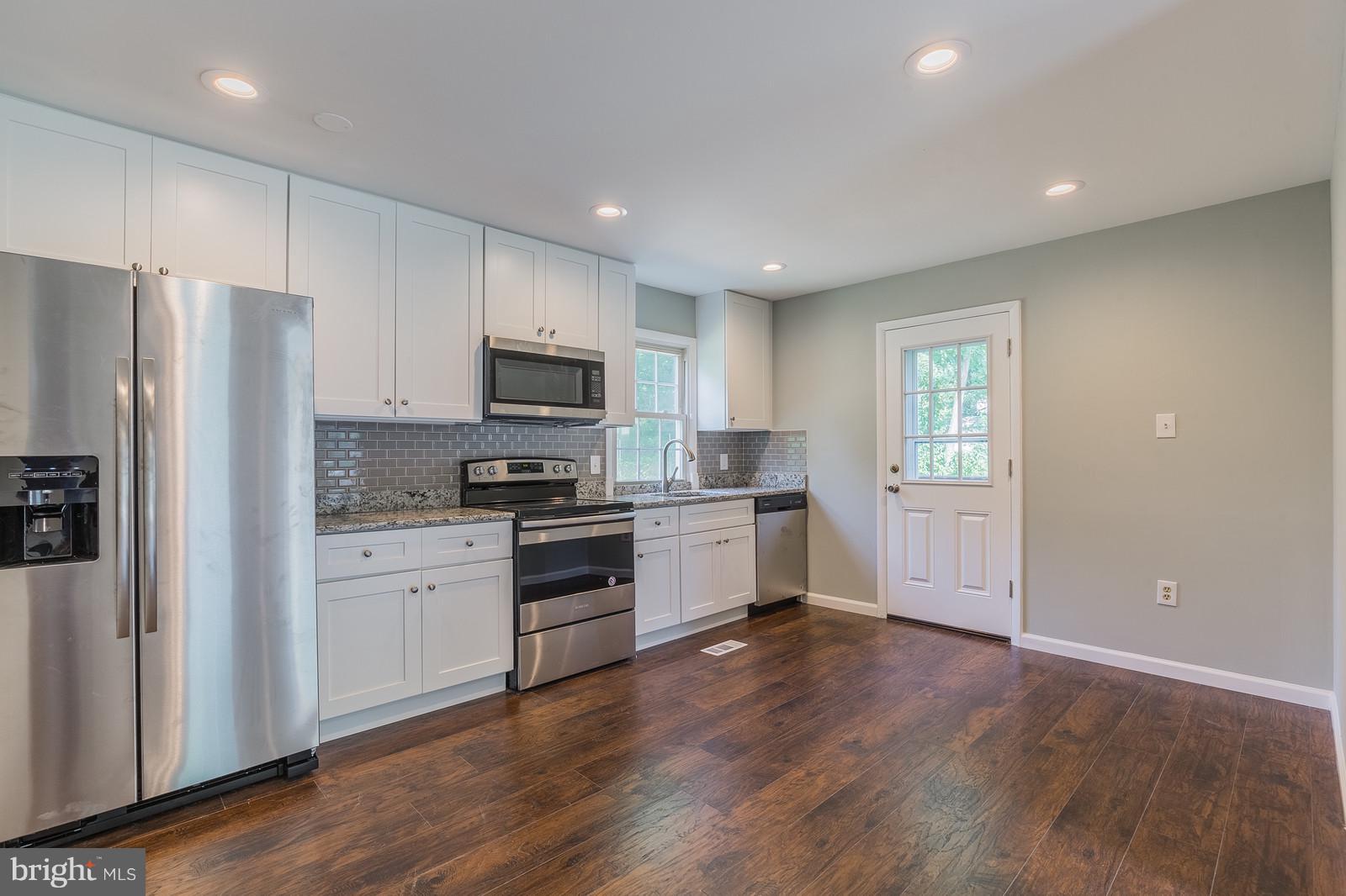 DALE CITY - Residential