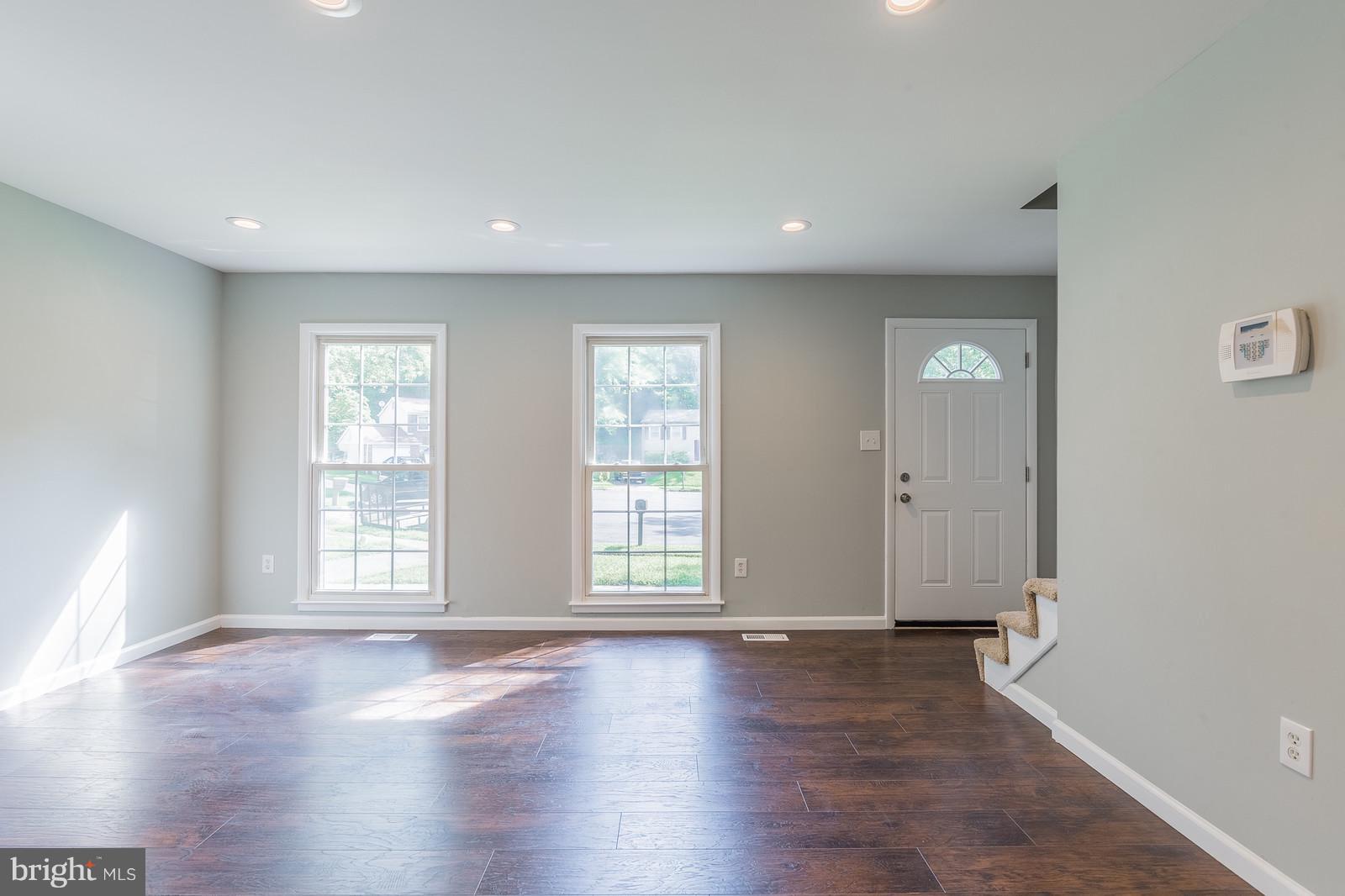 DALE CITY - Residential