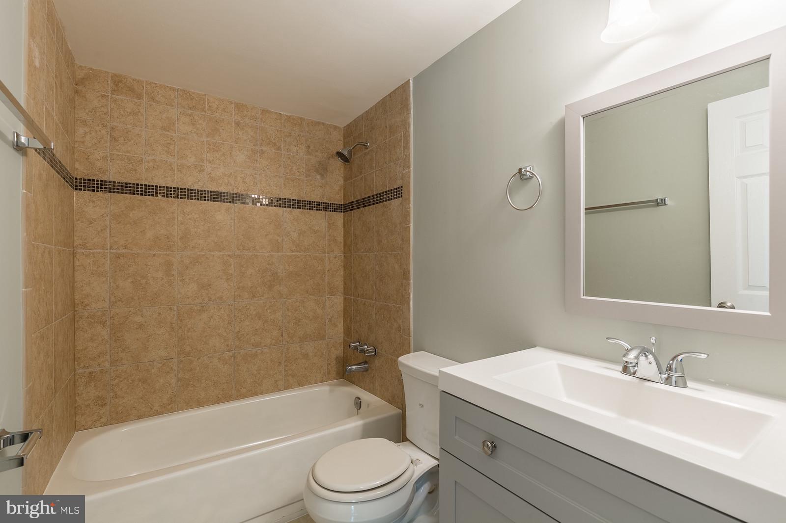 DALE CITY - Residential