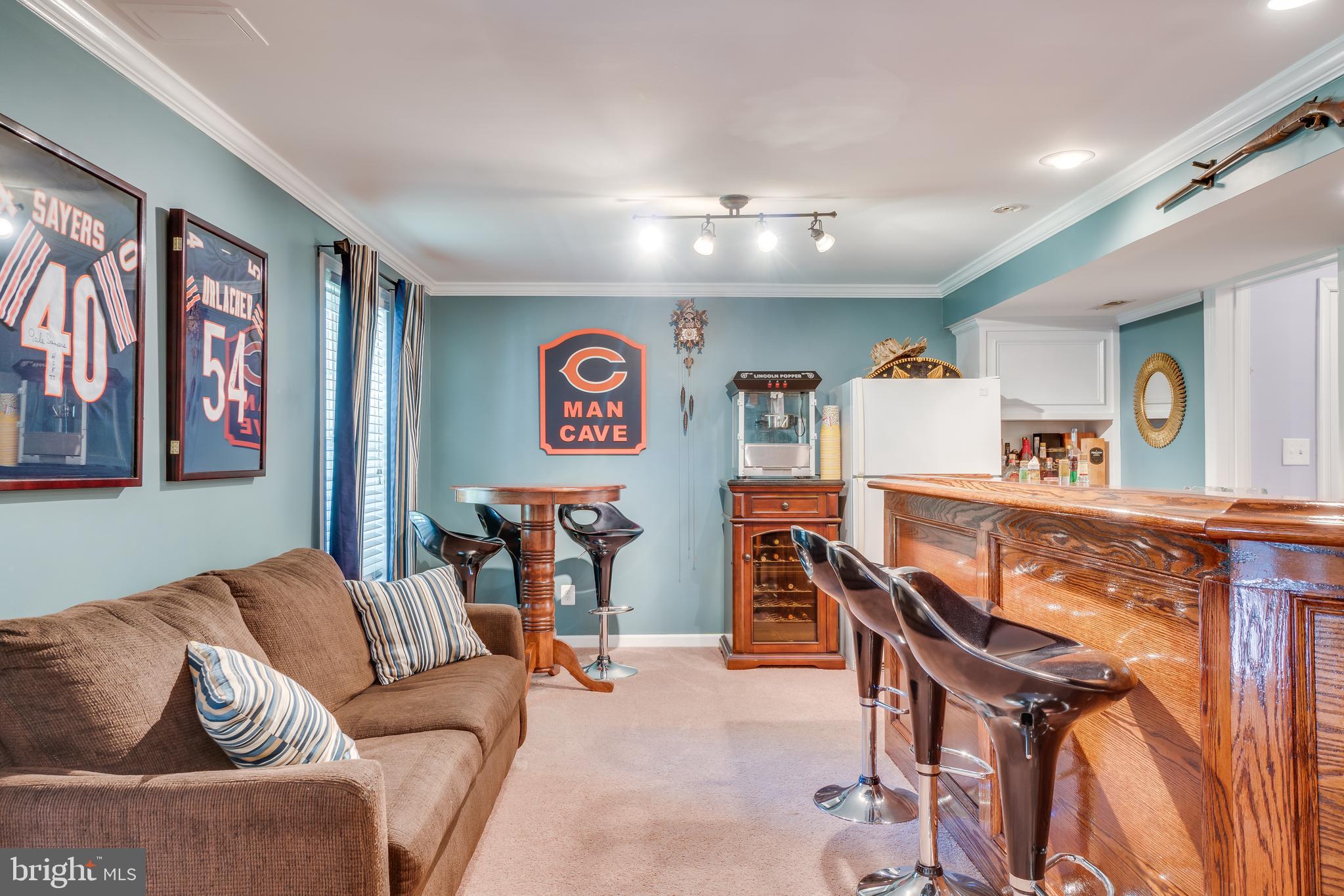 CROWN GRANT - Residential