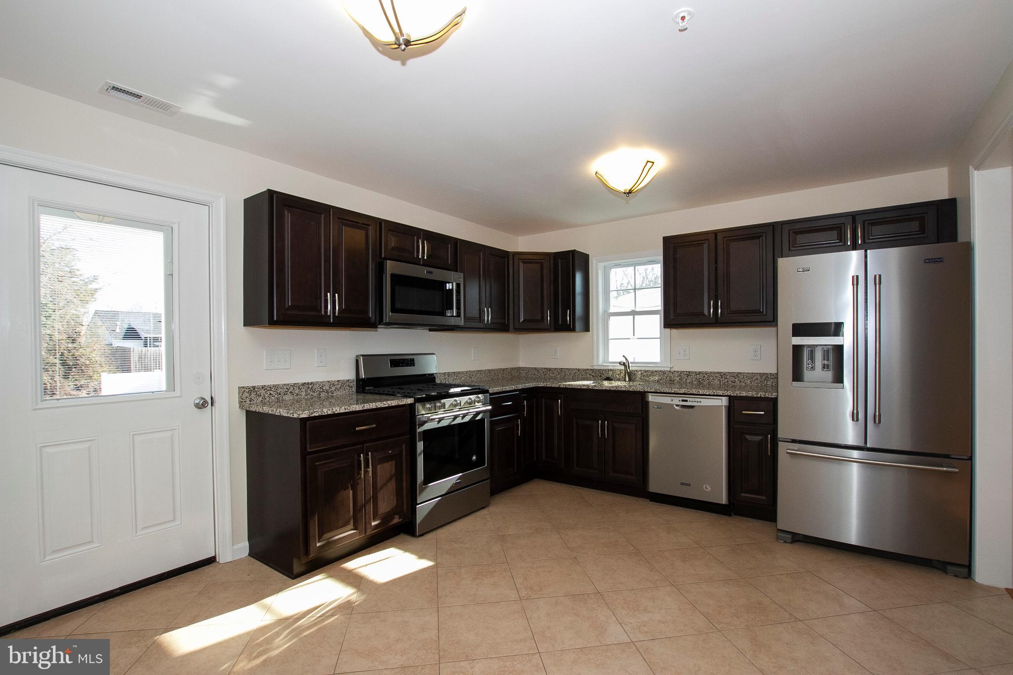 ABERDEEN HILLS - Residential