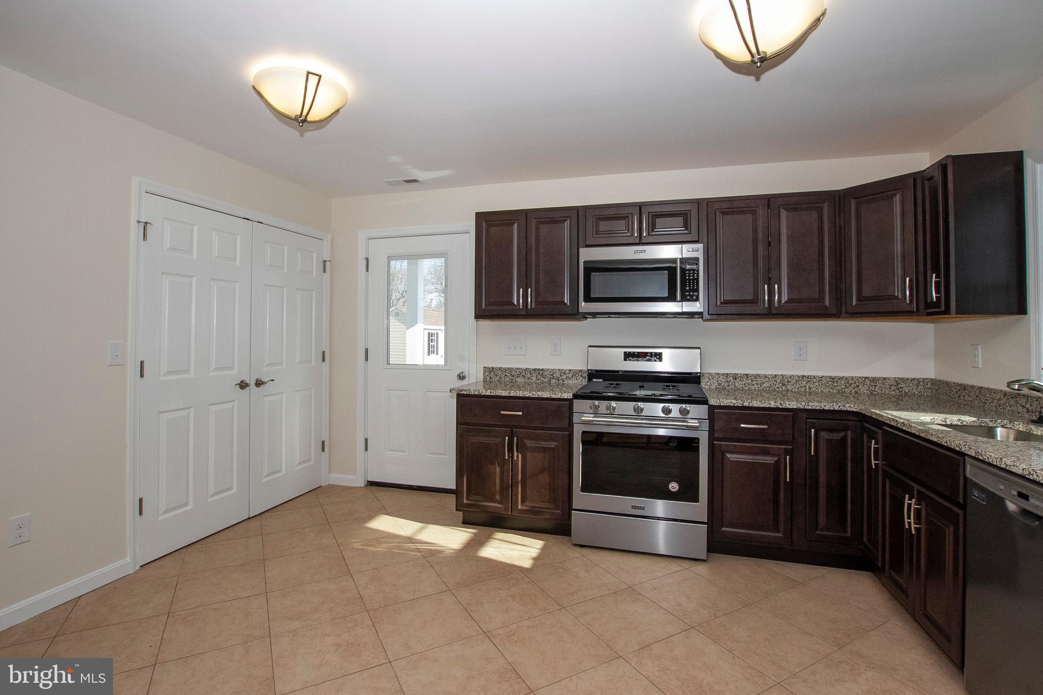 ABERDEEN HILLS - Residential