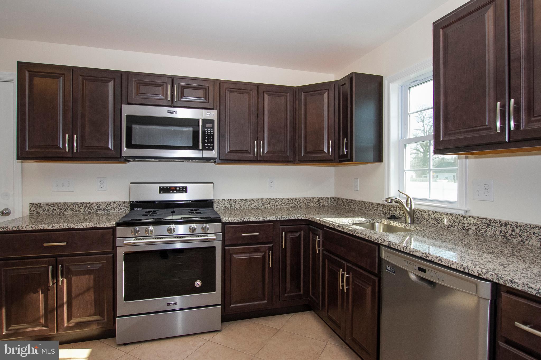 ABERDEEN HILLS - Residential