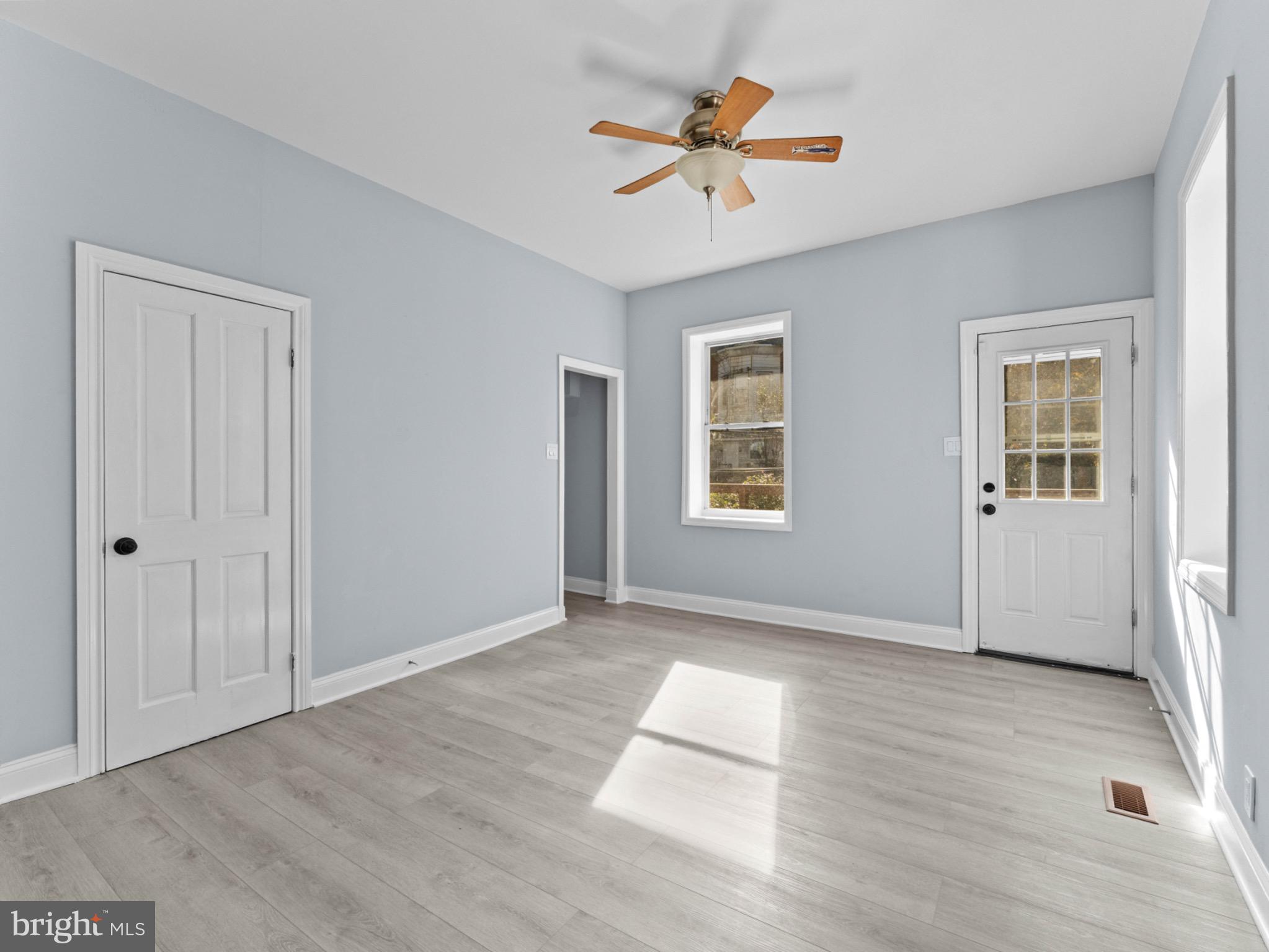 UNIVERSITY CITY - Residential