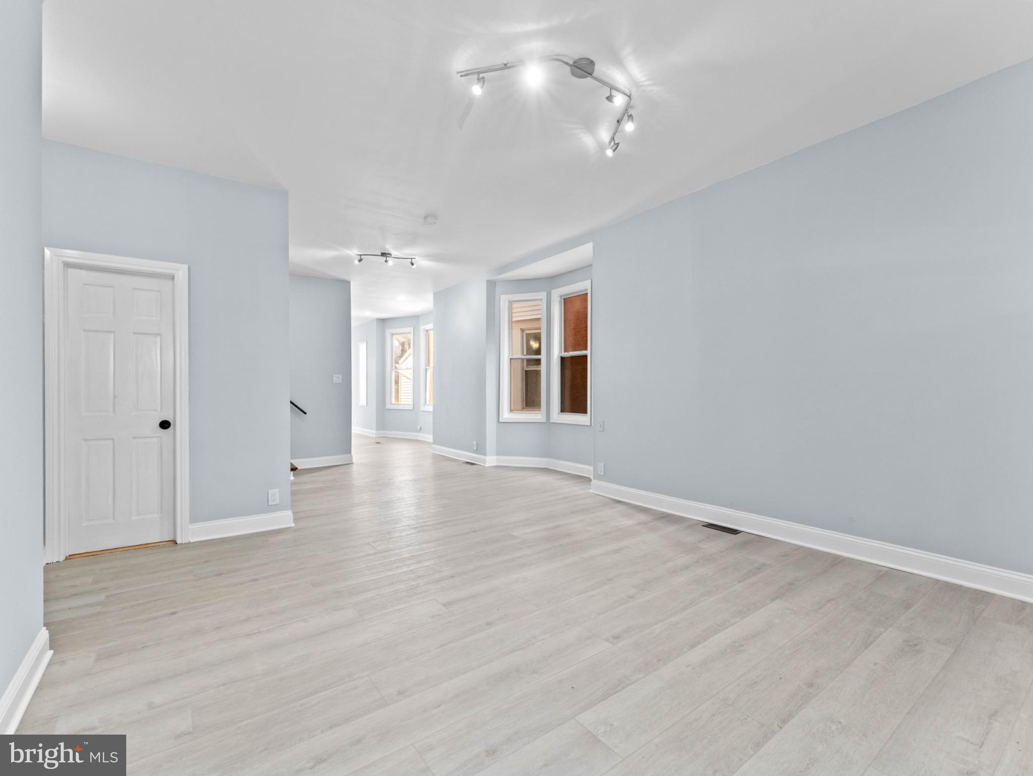 UNIVERSITY CITY - Residential