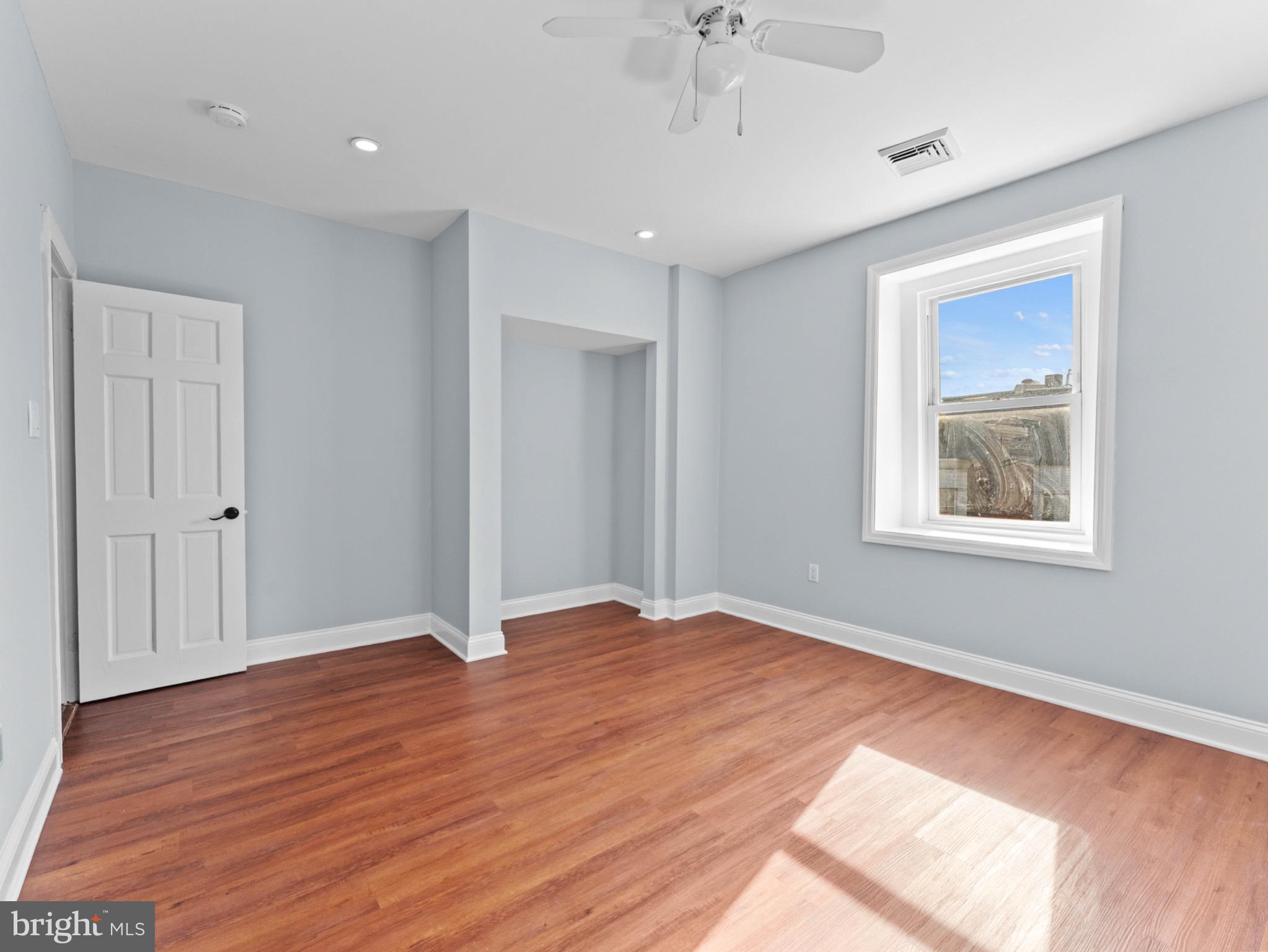 UNIVERSITY CITY - Residential