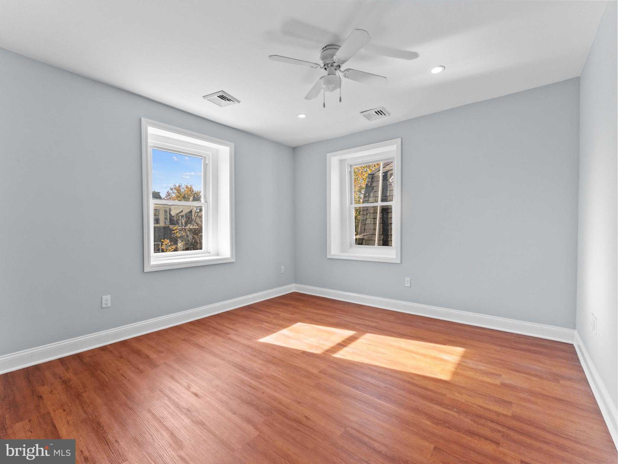 UNIVERSITY CITY - Residential