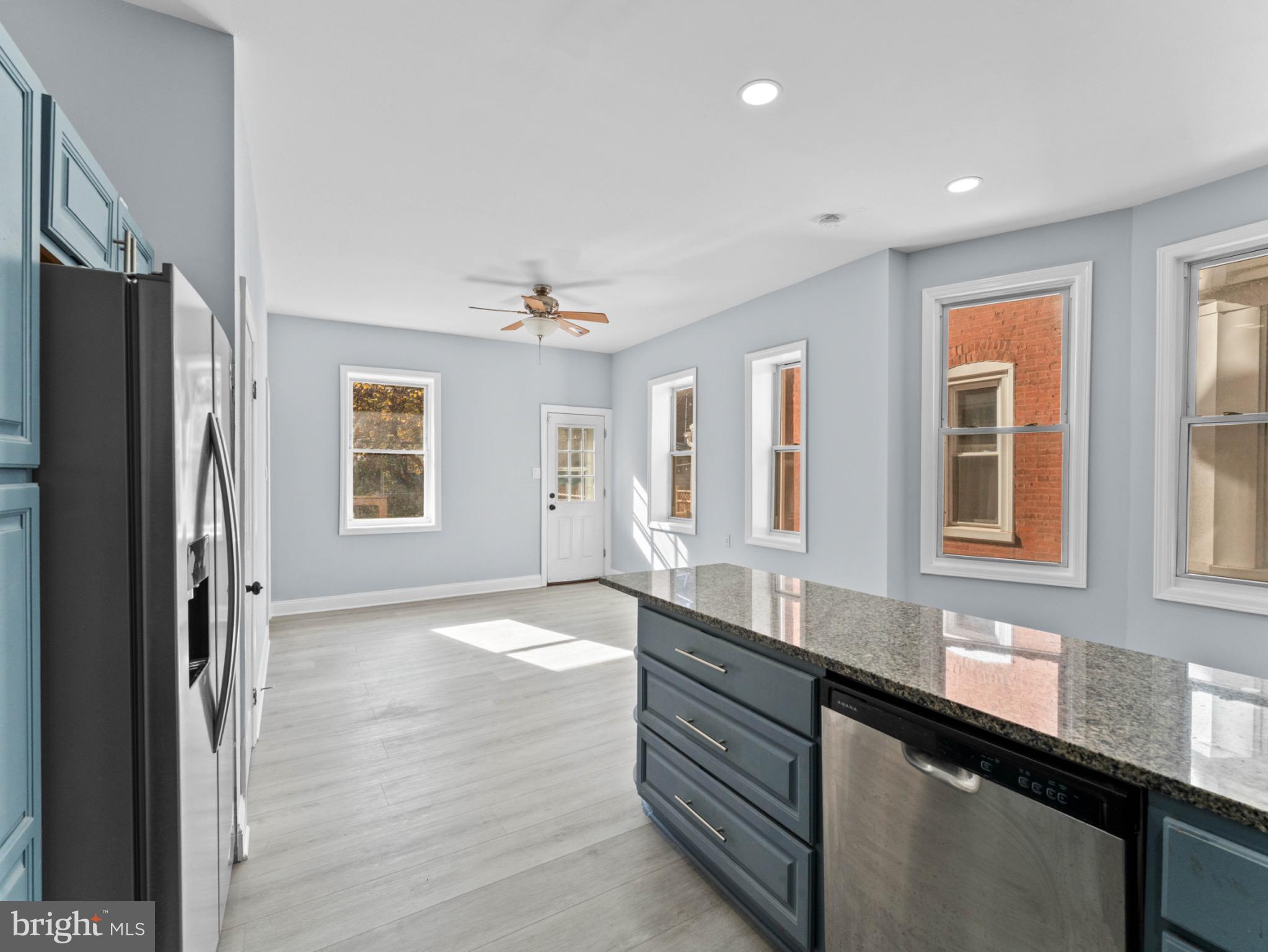 UNIVERSITY CITY - Residential