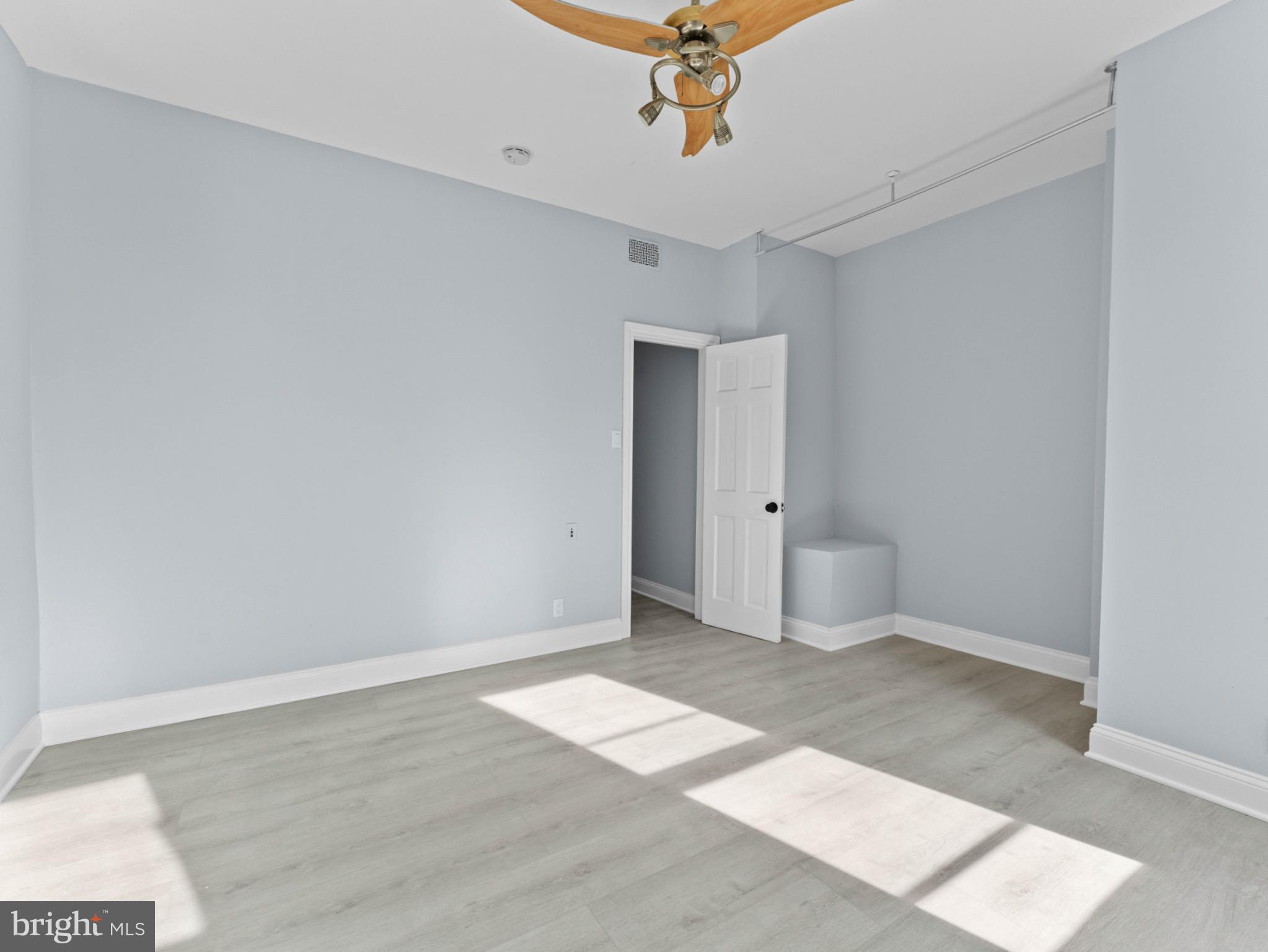 UNIVERSITY CITY - Residential