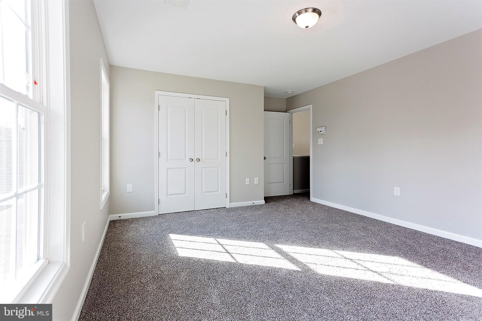 RED HILL - Residential