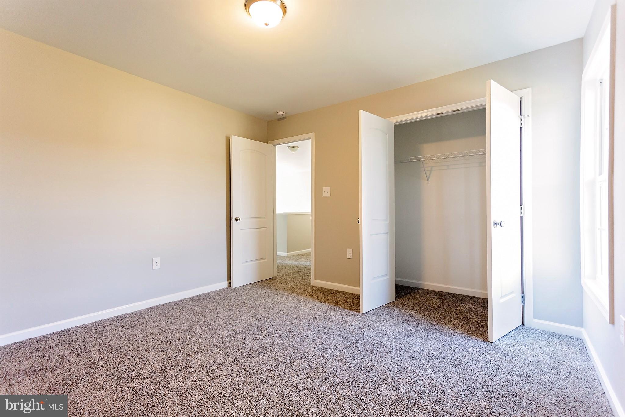 RED HILL - Residential