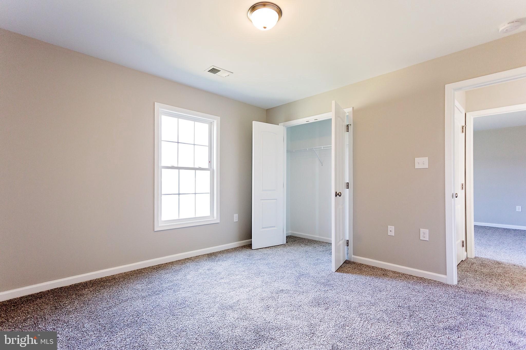 RED HILL - Residential