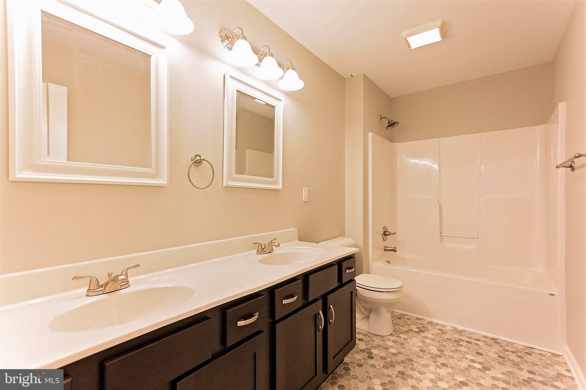 RED HILL - Residential