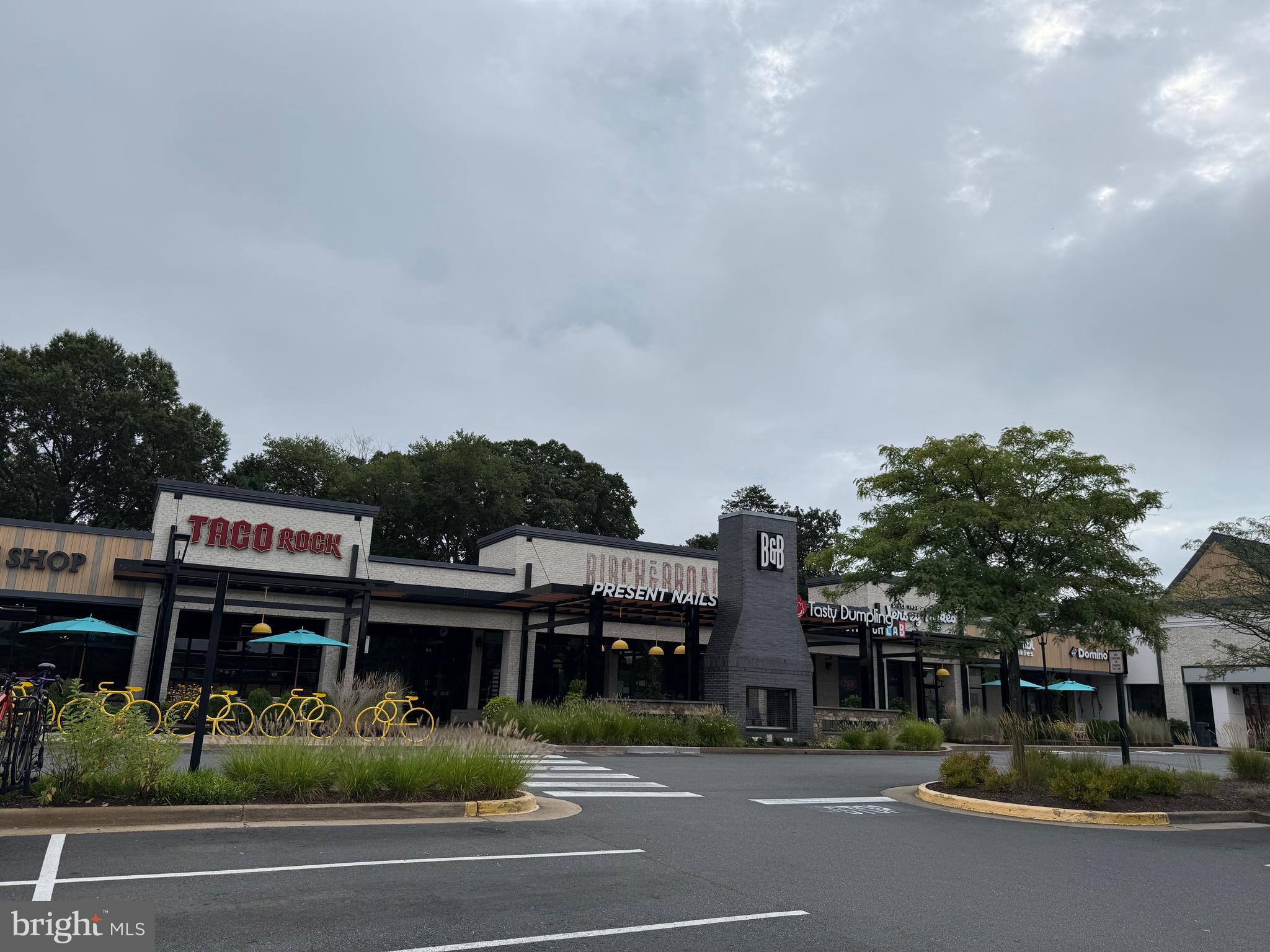 FALLS PLAZA - Residential