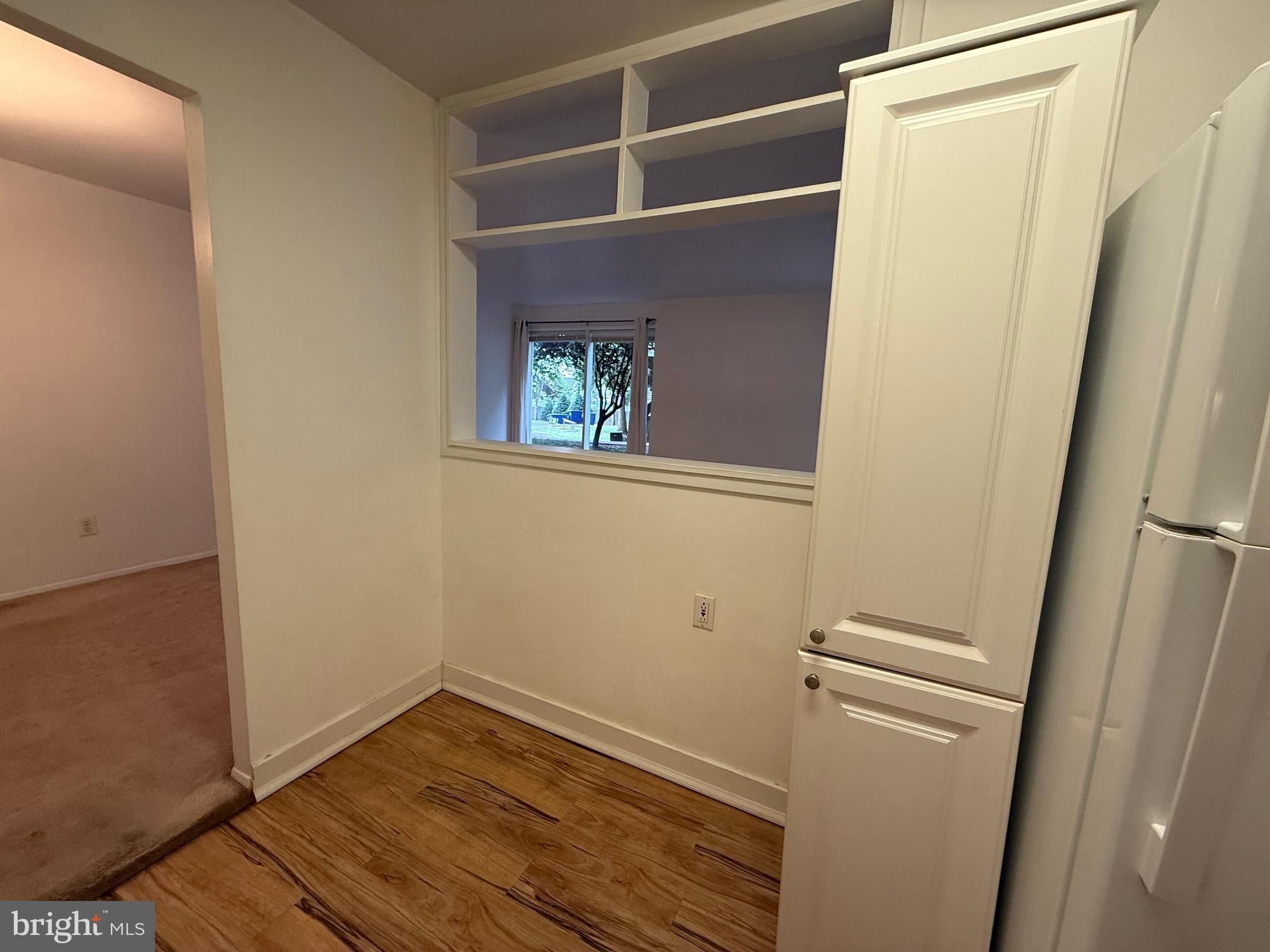 FALLS PLAZA - Residential