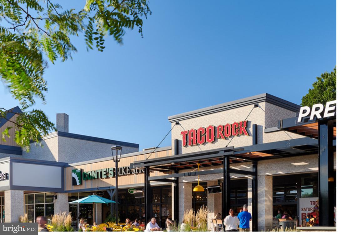 FALLS PLAZA - Residential