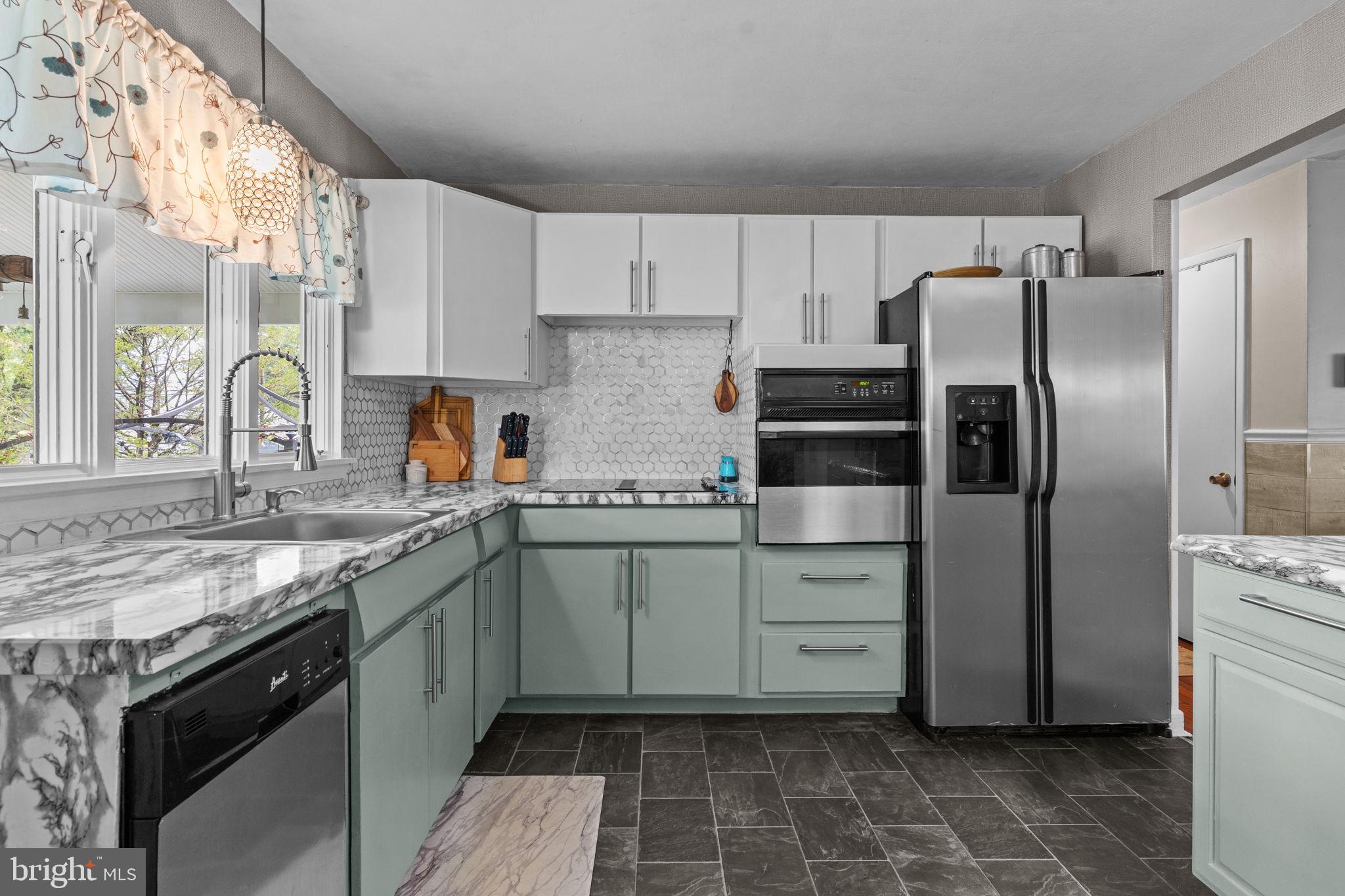 HALLOWELL - Residential