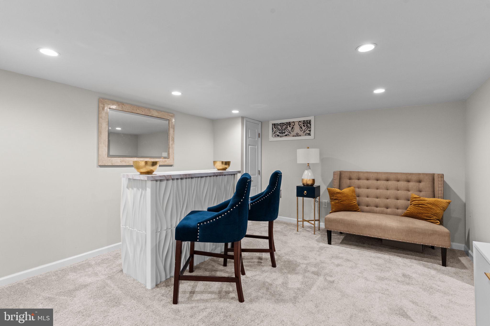 HALLOWELL - Residential