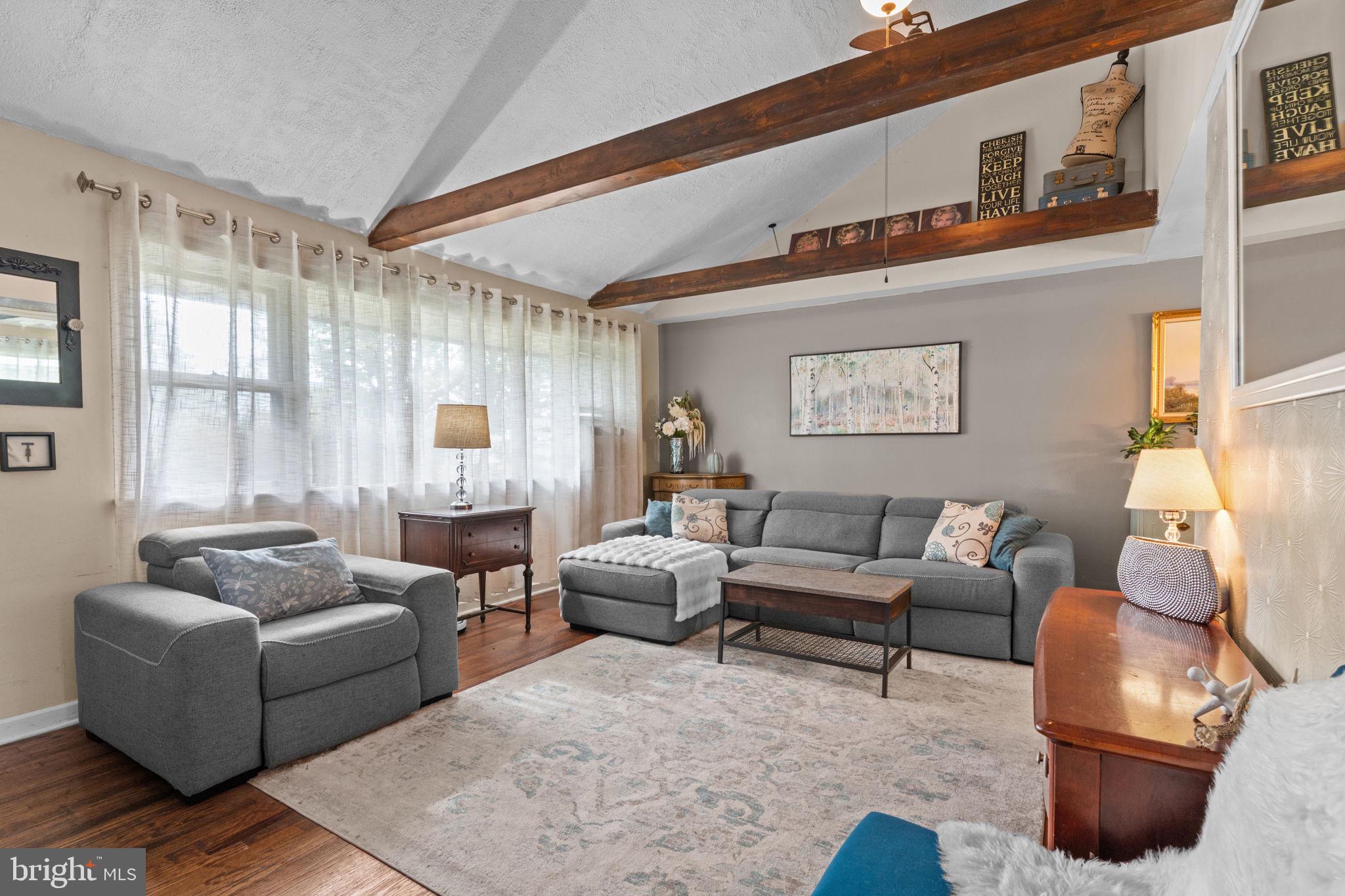 HALLOWELL - Residential