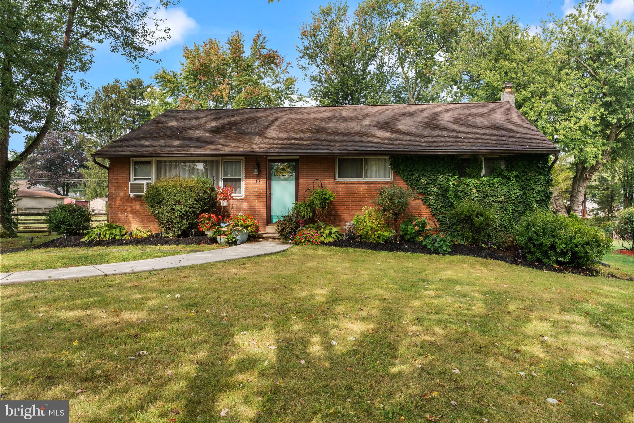 HALLOWELL - Residential