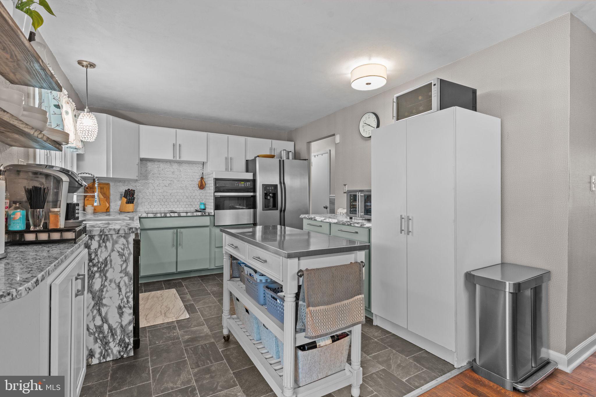 HALLOWELL - Residential