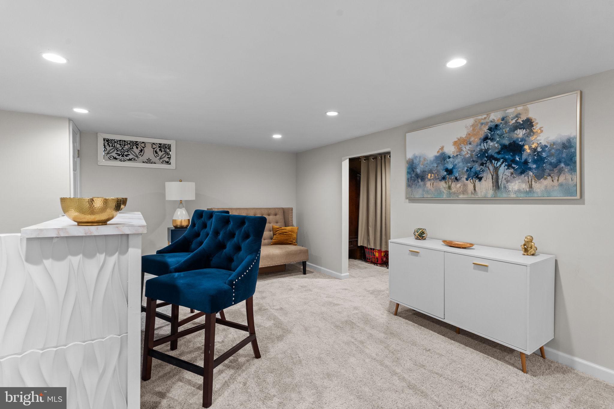 HALLOWELL - Residential